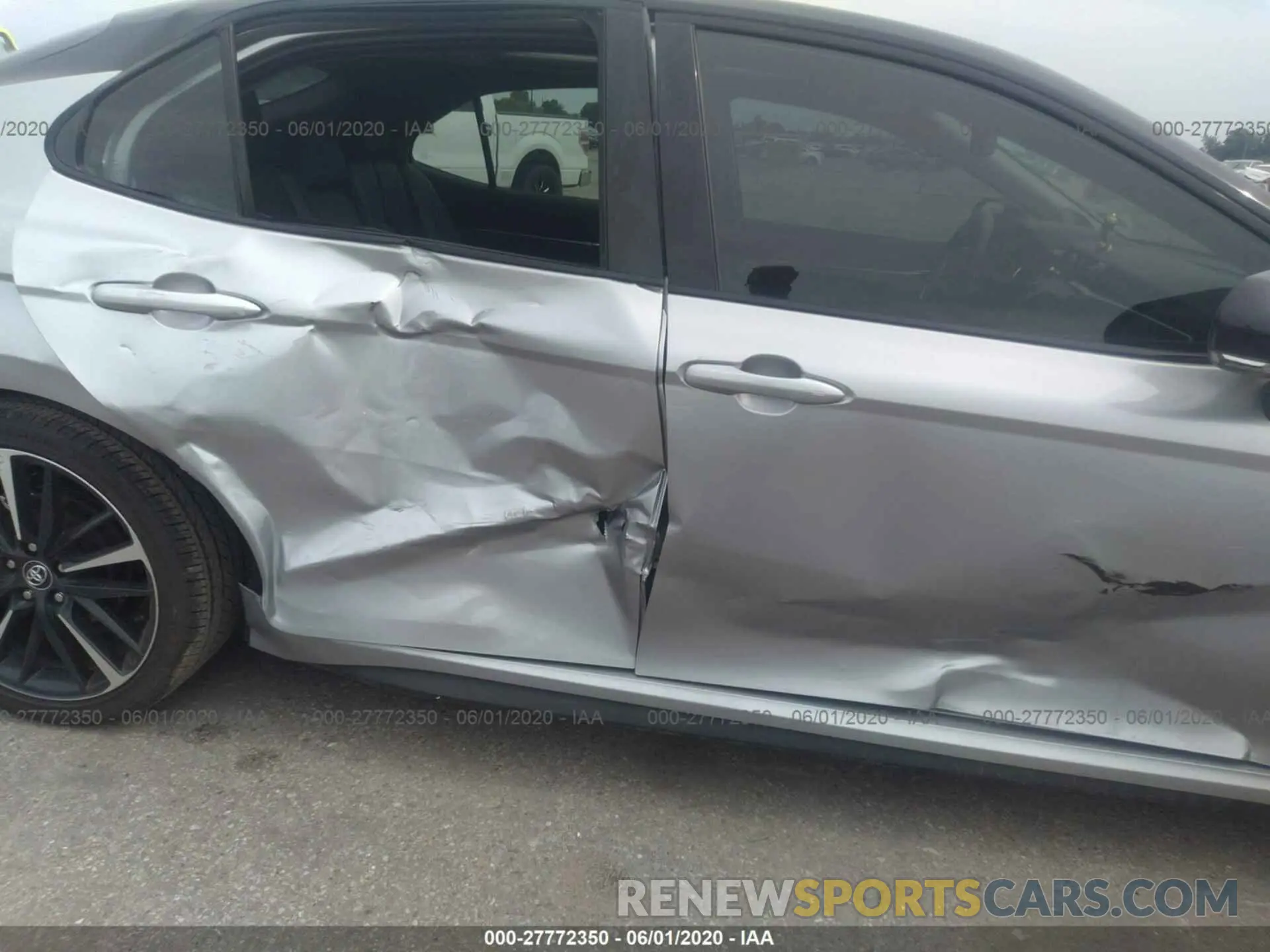 6 Photograph of a damaged car 4T1K61AK7LU308935 TOYOTA CAMRY 2020