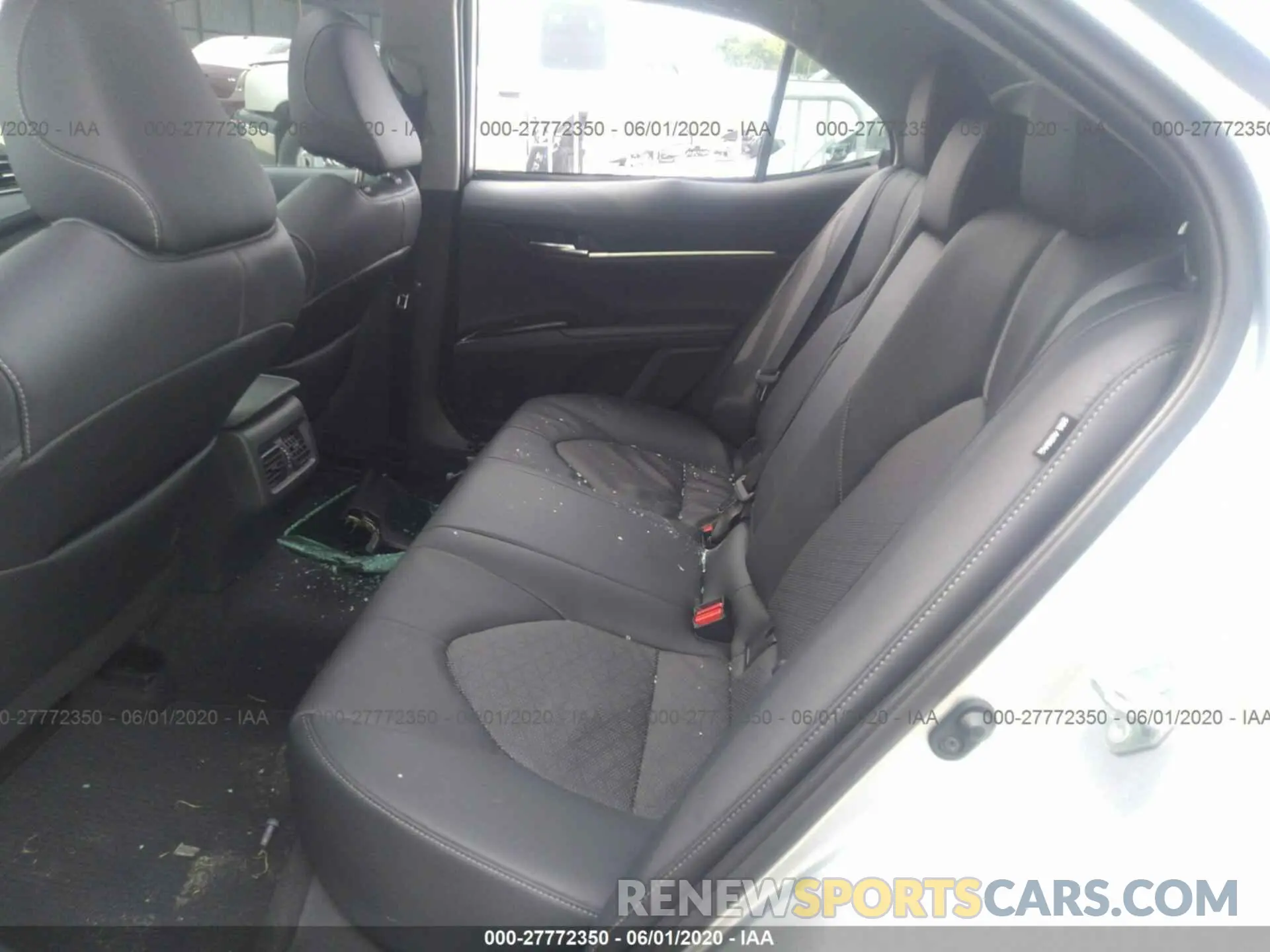 8 Photograph of a damaged car 4T1K61AK7LU308935 TOYOTA CAMRY 2020