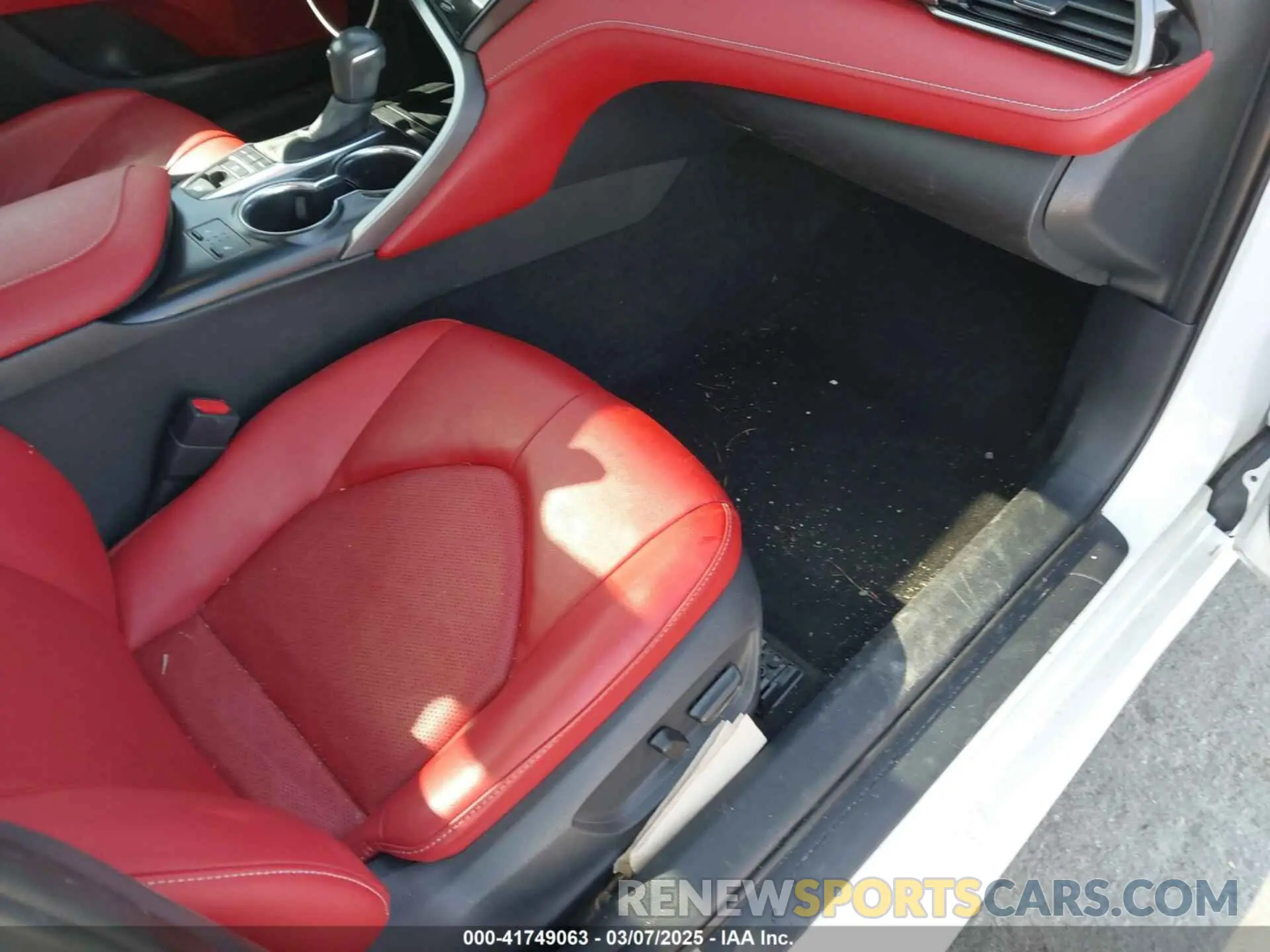 5 Photograph of a damaged car 4T1K61AK7LU315139 TOYOTA CAMRY 2020