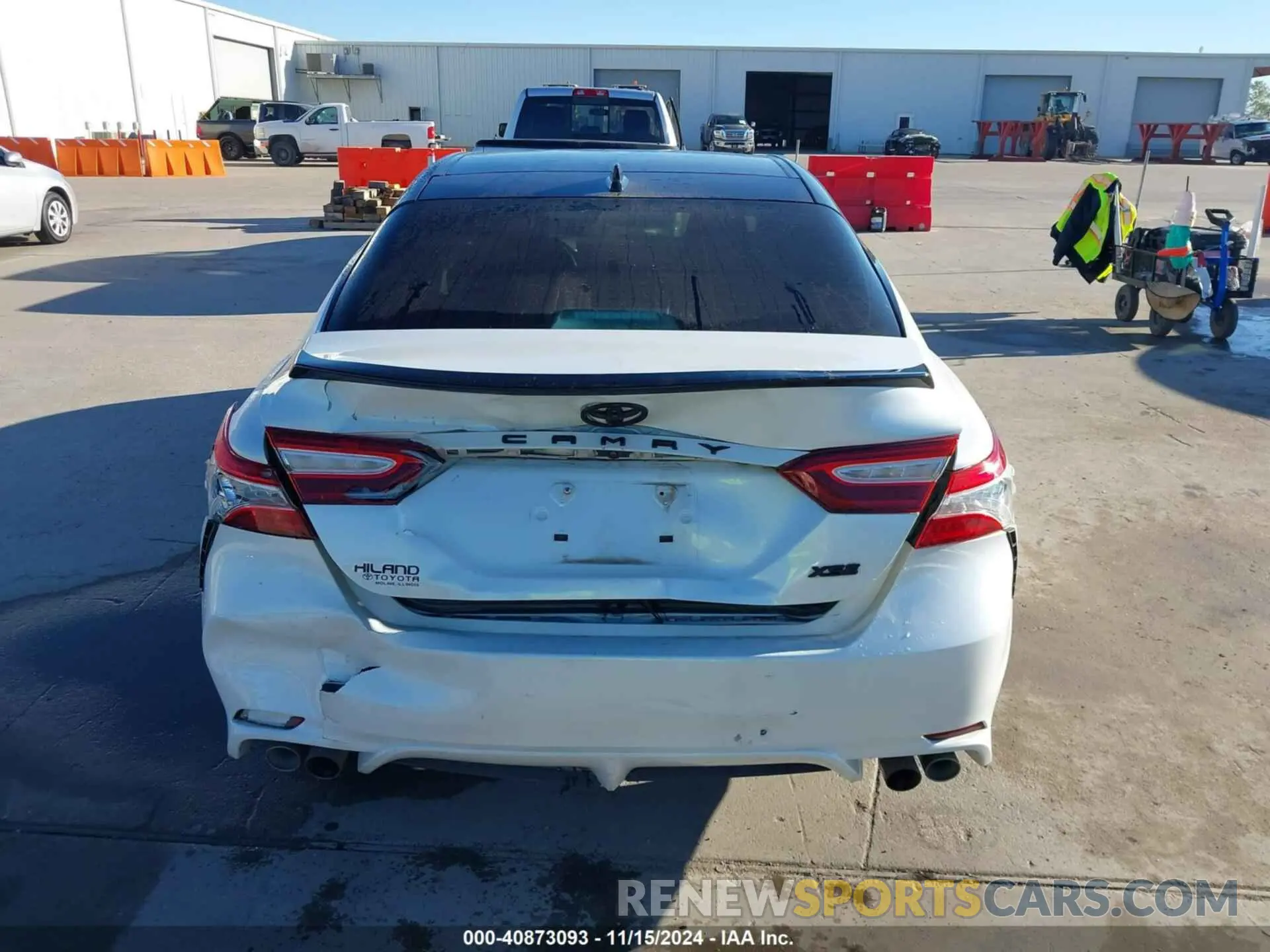 16 Photograph of a damaged car 4T1K61AK7LU319501 TOYOTA CAMRY 2020