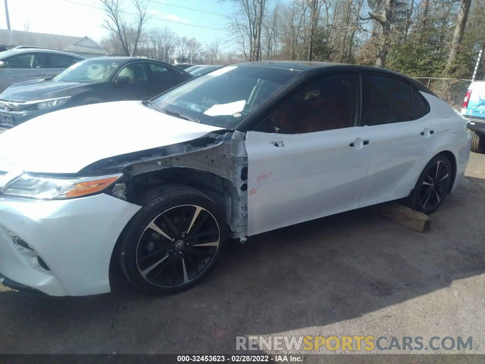 6 Photograph of a damaged car 4T1K61AK7LU331941 TOYOTA CAMRY 2020