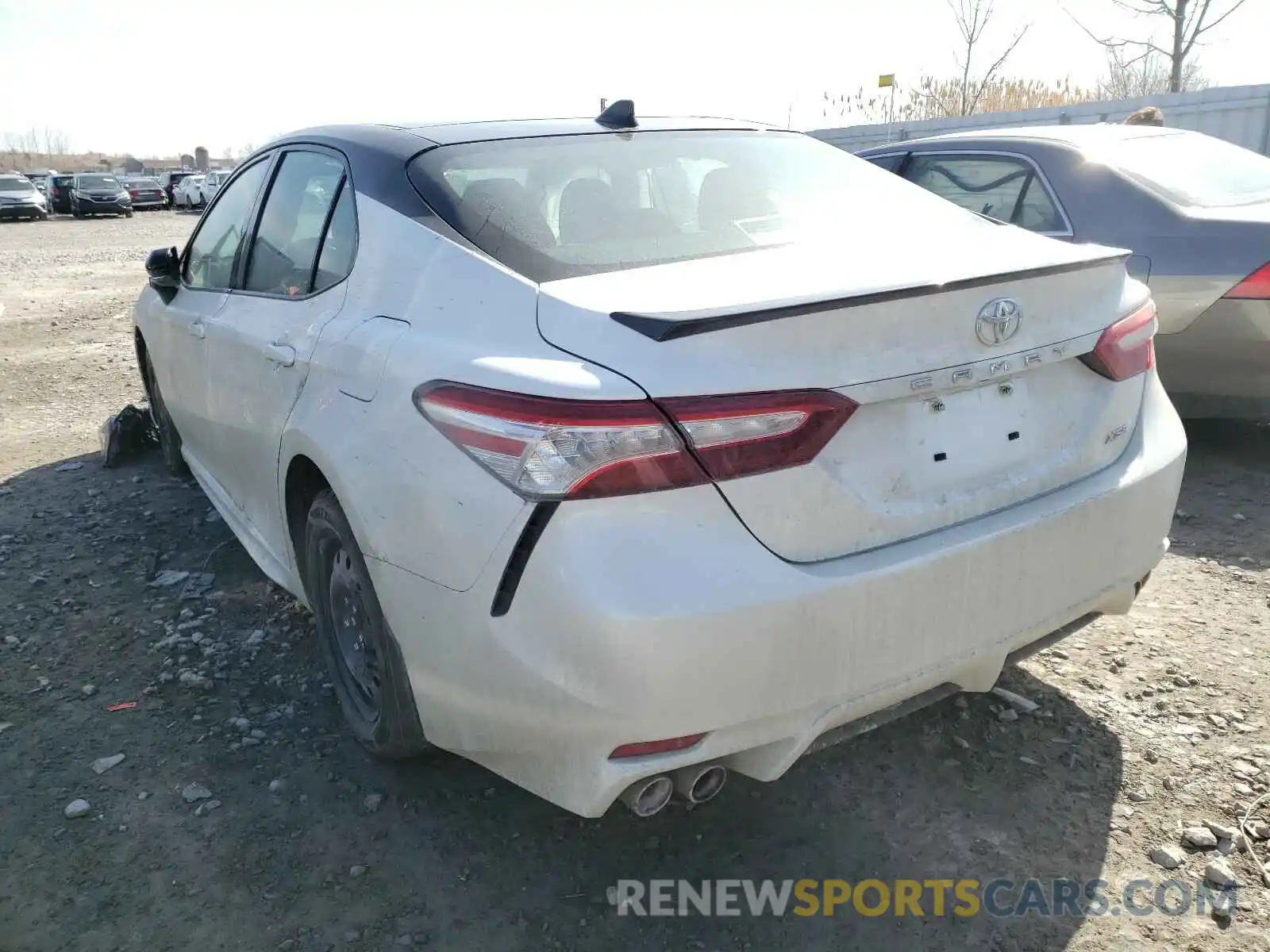 3 Photograph of a damaged car 4T1K61AK7LU355687 TOYOTA CAMRY 2020