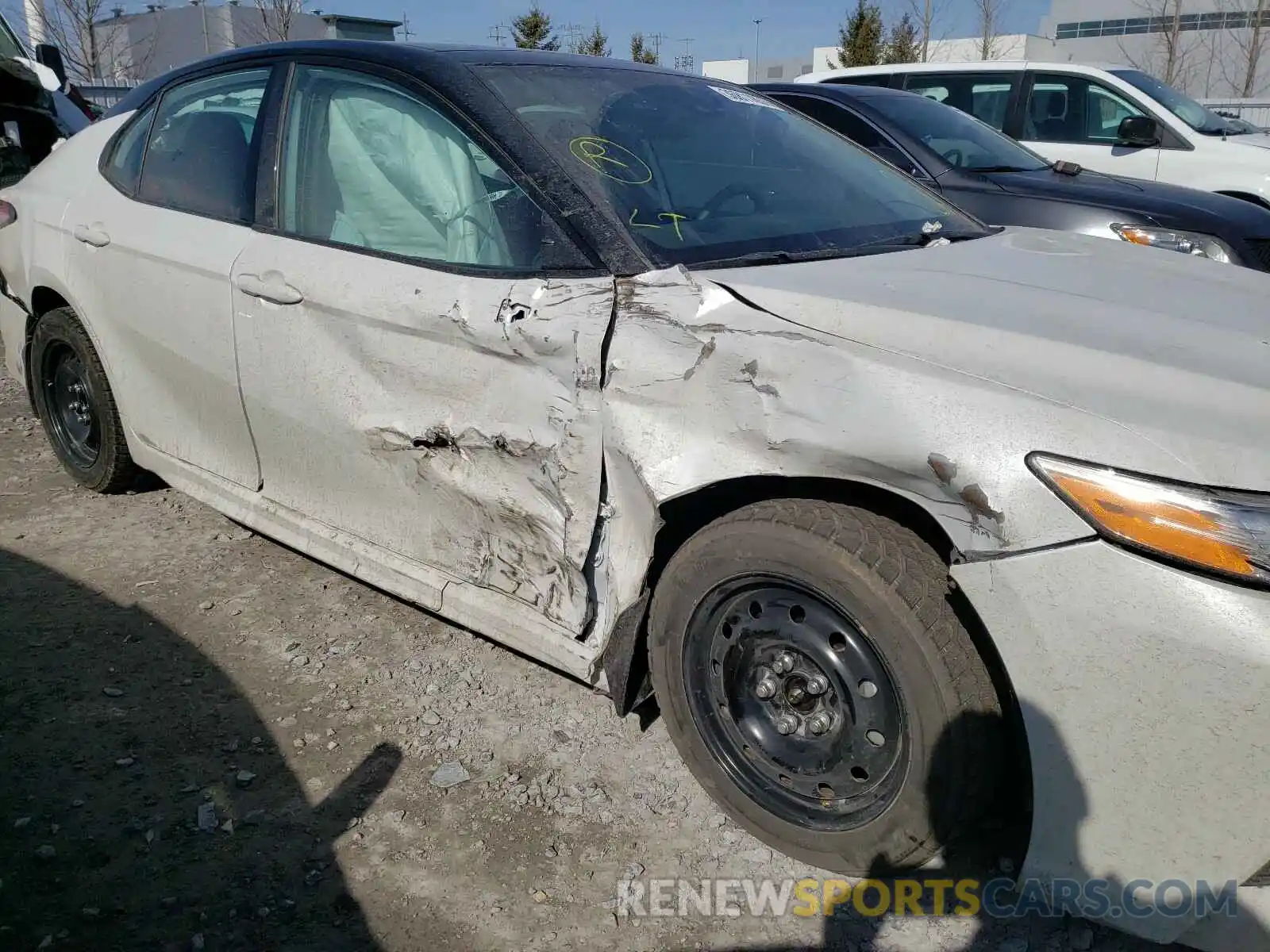 9 Photograph of a damaged car 4T1K61AK7LU355687 TOYOTA CAMRY 2020