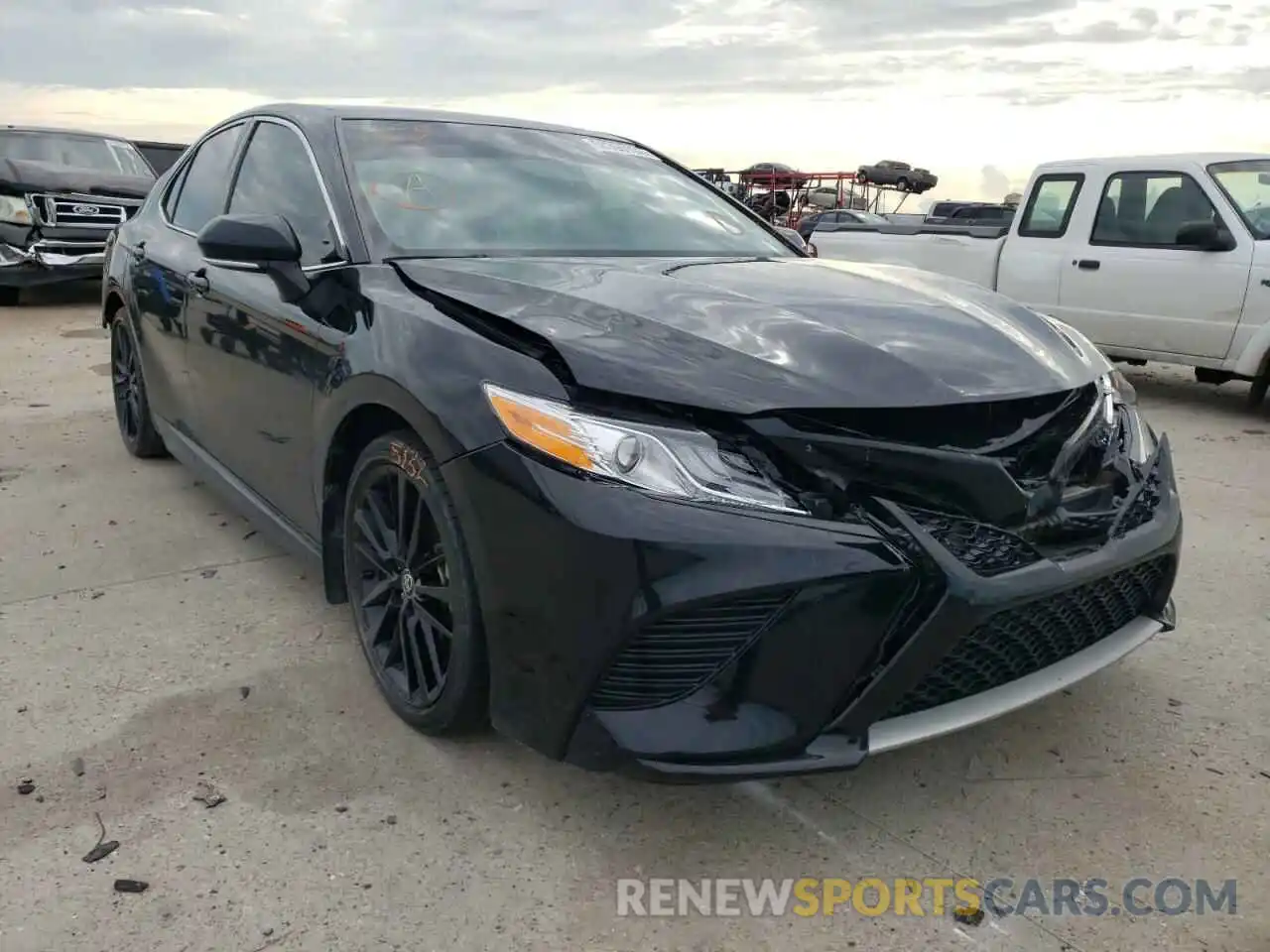 1 Photograph of a damaged car 4T1K61AK7LU365135 TOYOTA CAMRY 2020