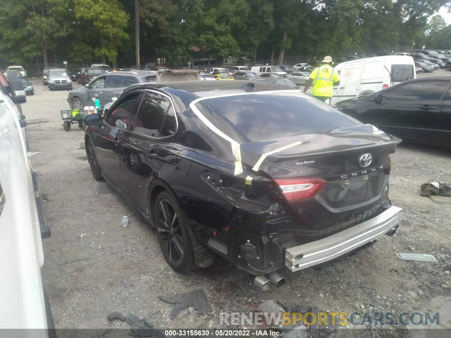 3 Photograph of a damaged car 4T1K61AK7LU370576 TOYOTA CAMRY 2020