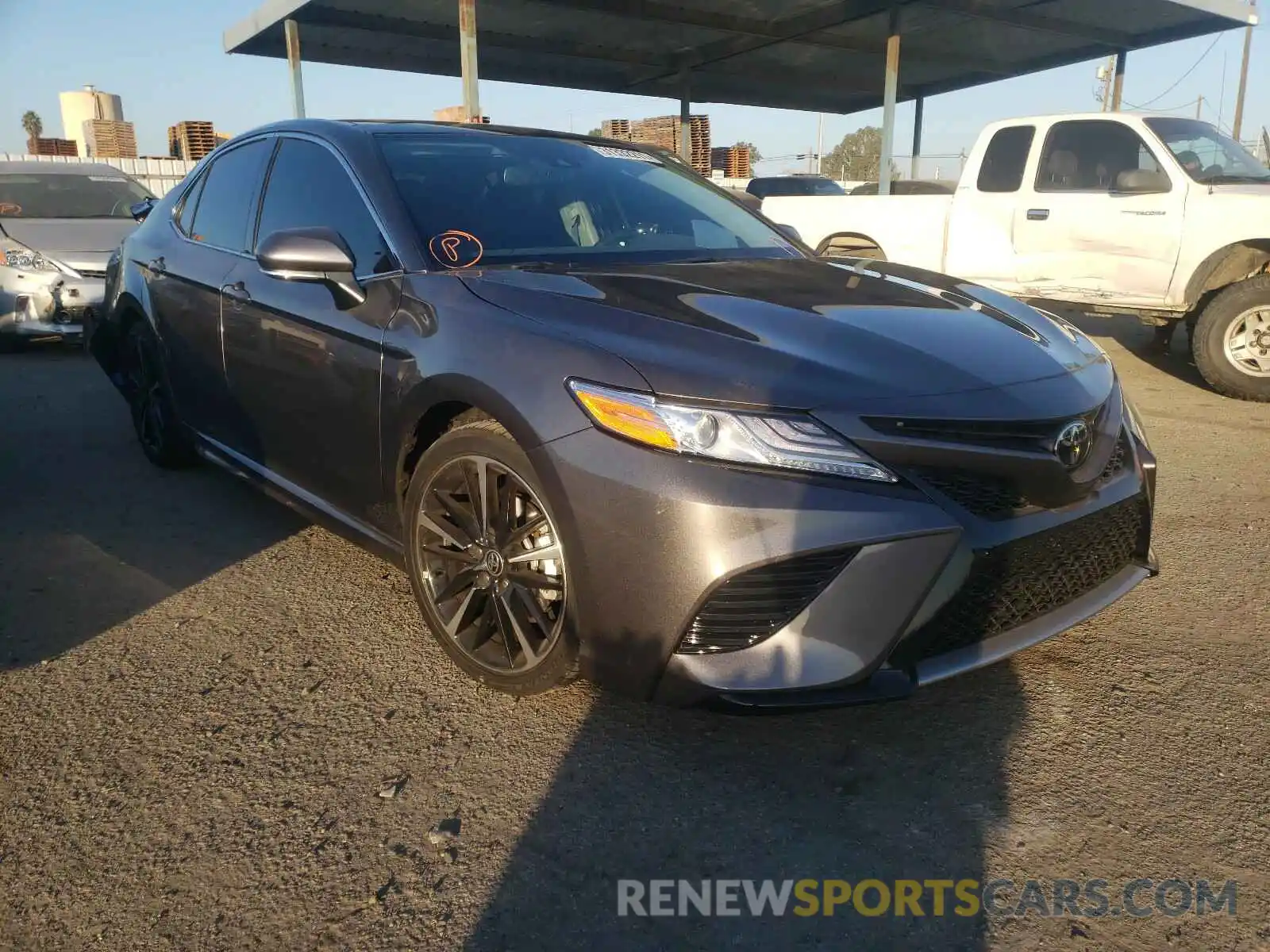 1 Photograph of a damaged car 4T1K61AK7LU387703 TOYOTA CAMRY 2020