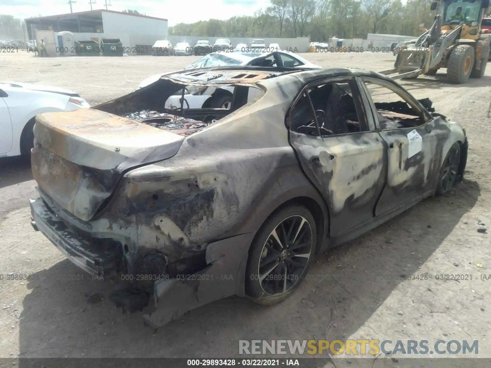 4 Photograph of a damaged car 4T1K61AK7LU400336 TOYOTA CAMRY 2020