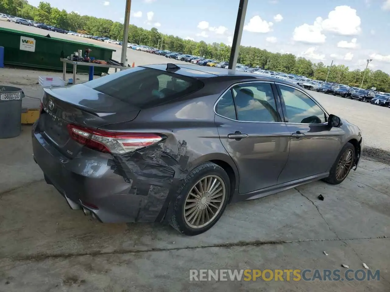 3 Photograph of a damaged car 4T1K61AK7LU507578 TOYOTA CAMRY 2020