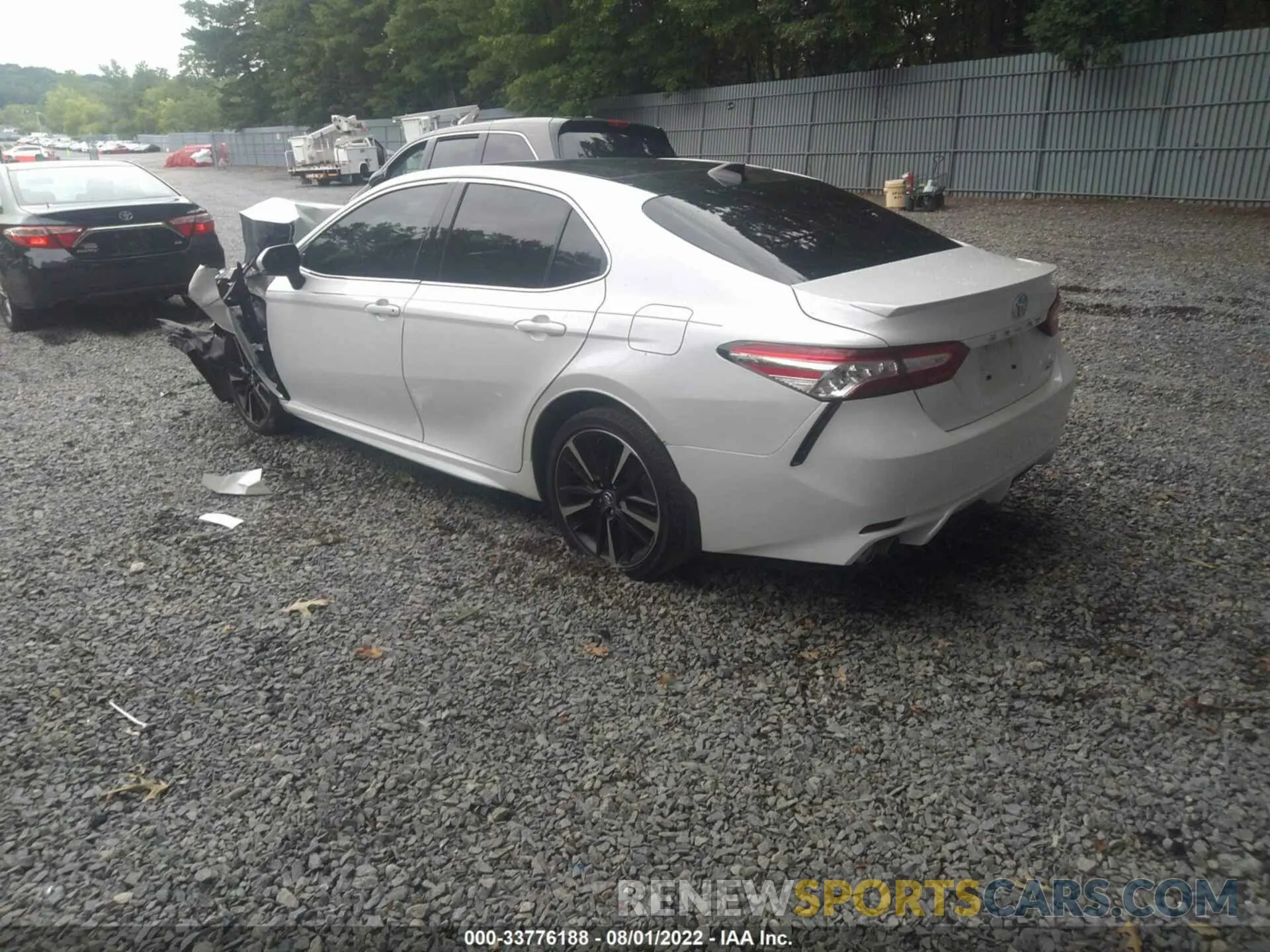 3 Photograph of a damaged car 4T1K61AK7LU905275 TOYOTA CAMRY 2020
