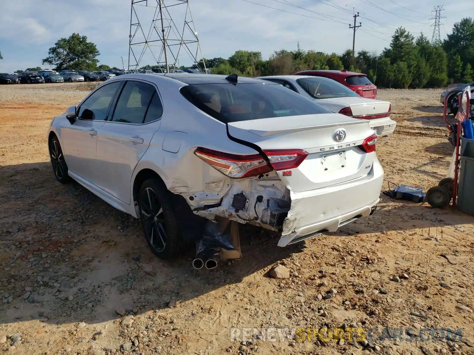 3 Photograph of a damaged car 4T1K61AK7LU912310 TOYOTA CAMRY 2020