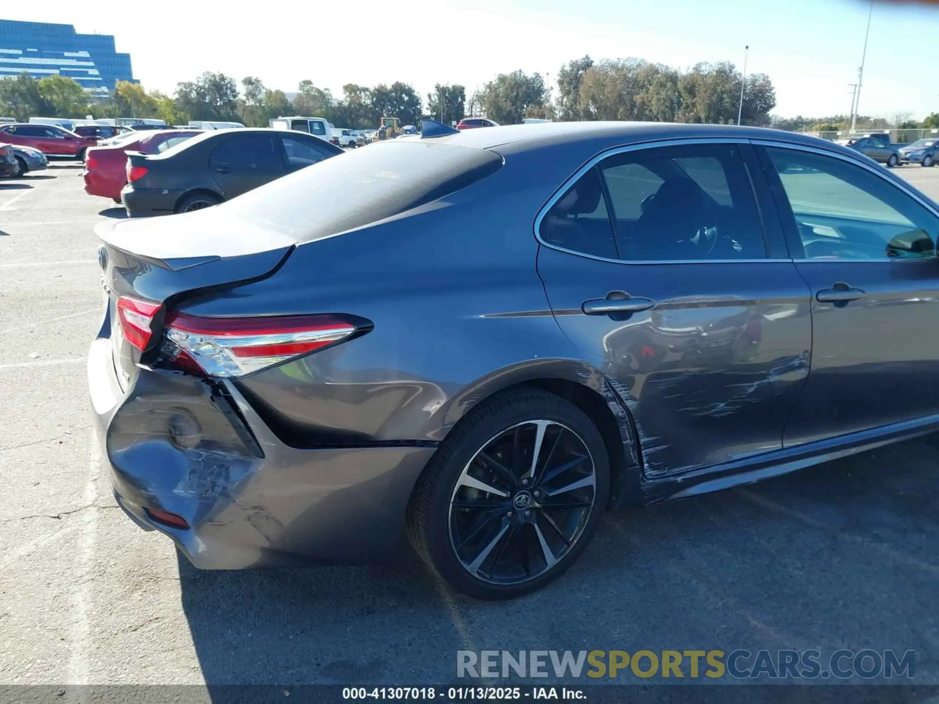 12 Photograph of a damaged car 4T1K61AK7LU939751 TOYOTA CAMRY 2020