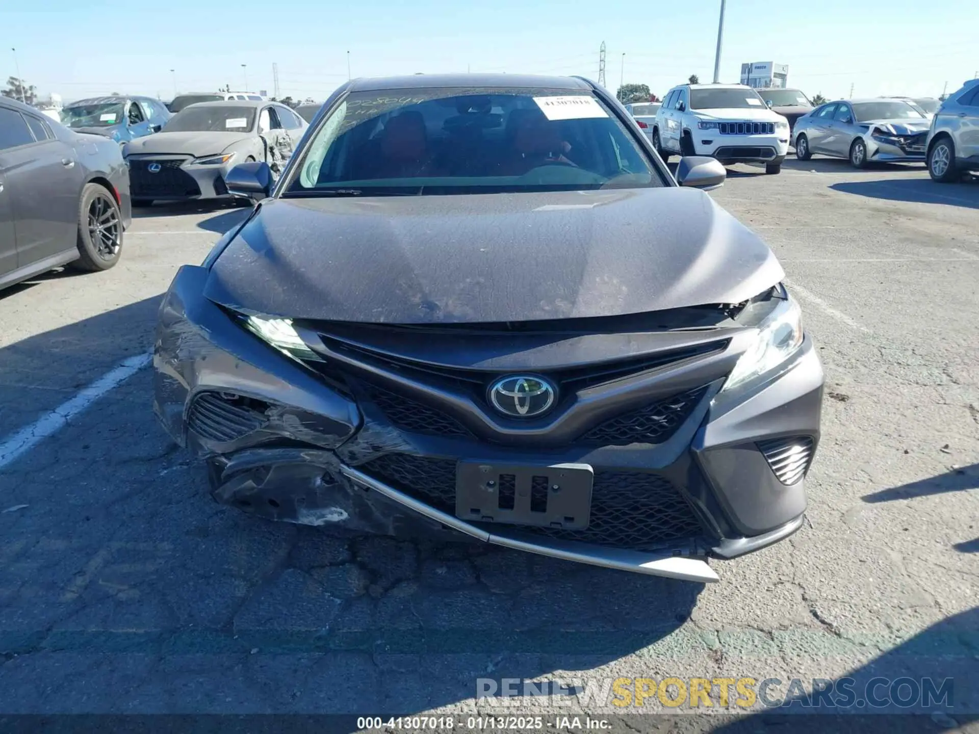13 Photograph of a damaged car 4T1K61AK7LU939751 TOYOTA CAMRY 2020