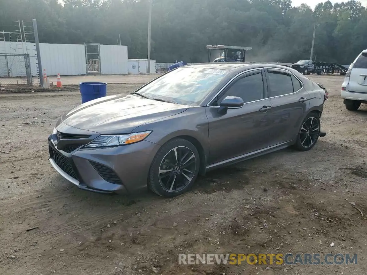 1 Photograph of a damaged car 4T1K61AK7LU957666 TOYOTA CAMRY 2020