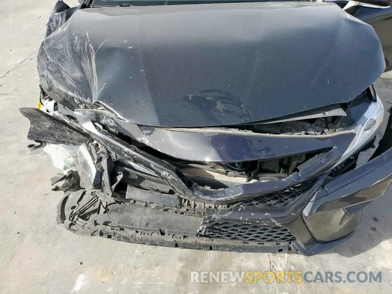 11 Photograph of a damaged car 4T1K61AK7LU982938 TOYOTA CAMRY 2020