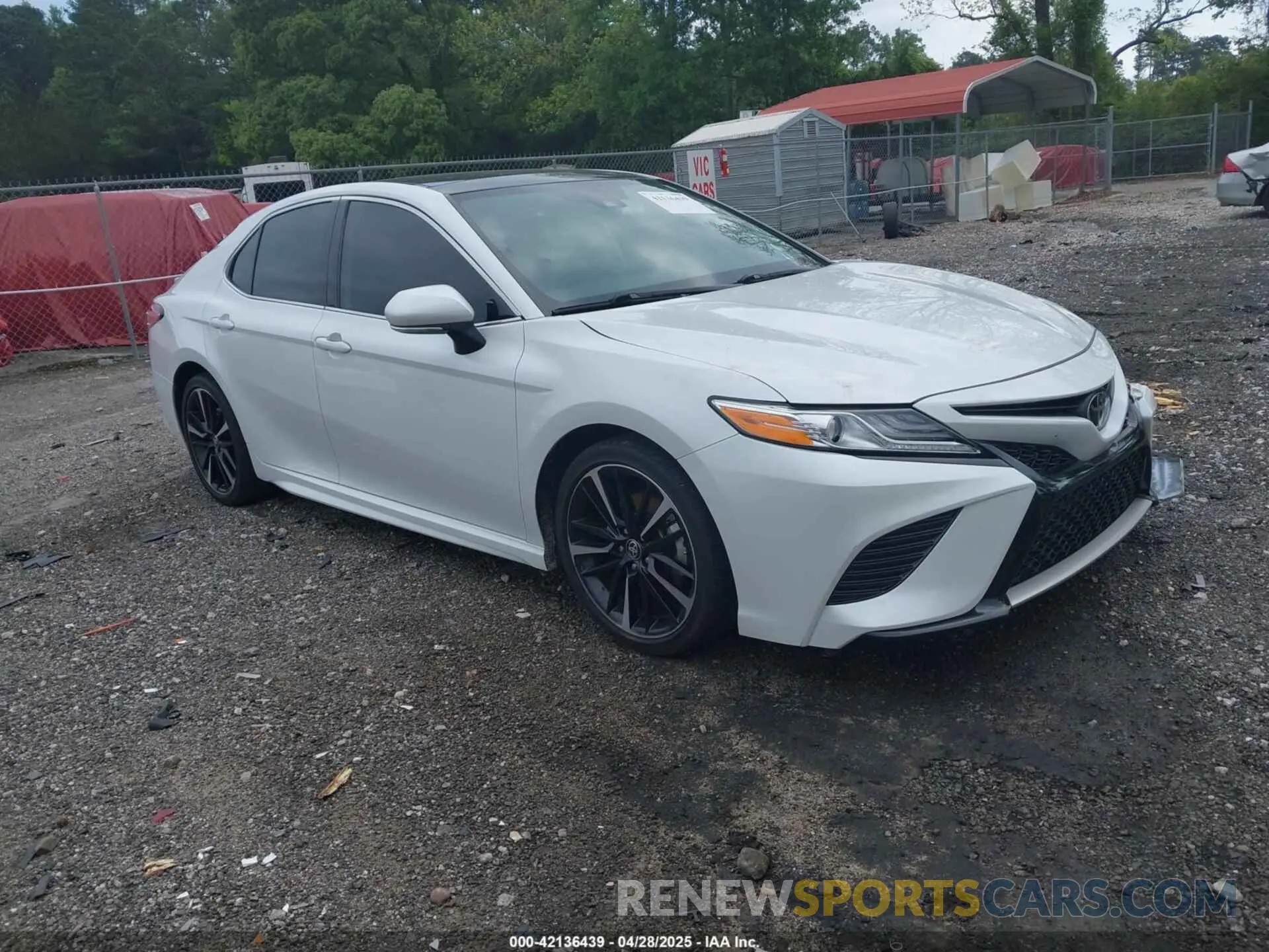 1 Photograph of a damaged car 4T1K61AK7LU983295 TOYOTA CAMRY 2020