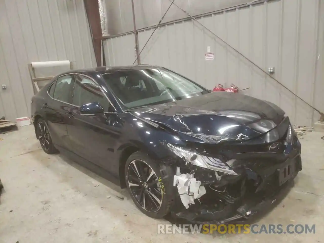 1 Photograph of a damaged car 4T1K61AK7LU991588 TOYOTA CAMRY 2020