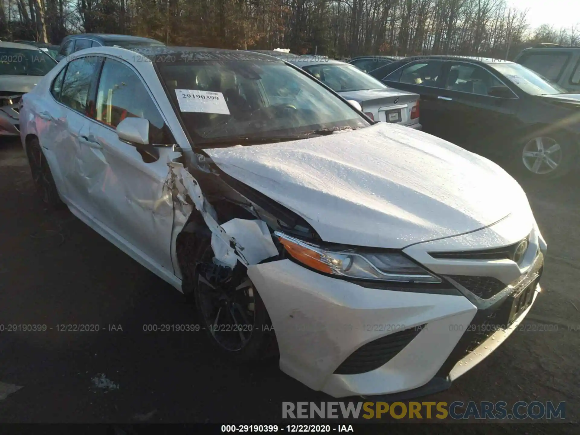 1 Photograph of a damaged car 4T1K61AK7LU998606 TOYOTA CAMRY 2020