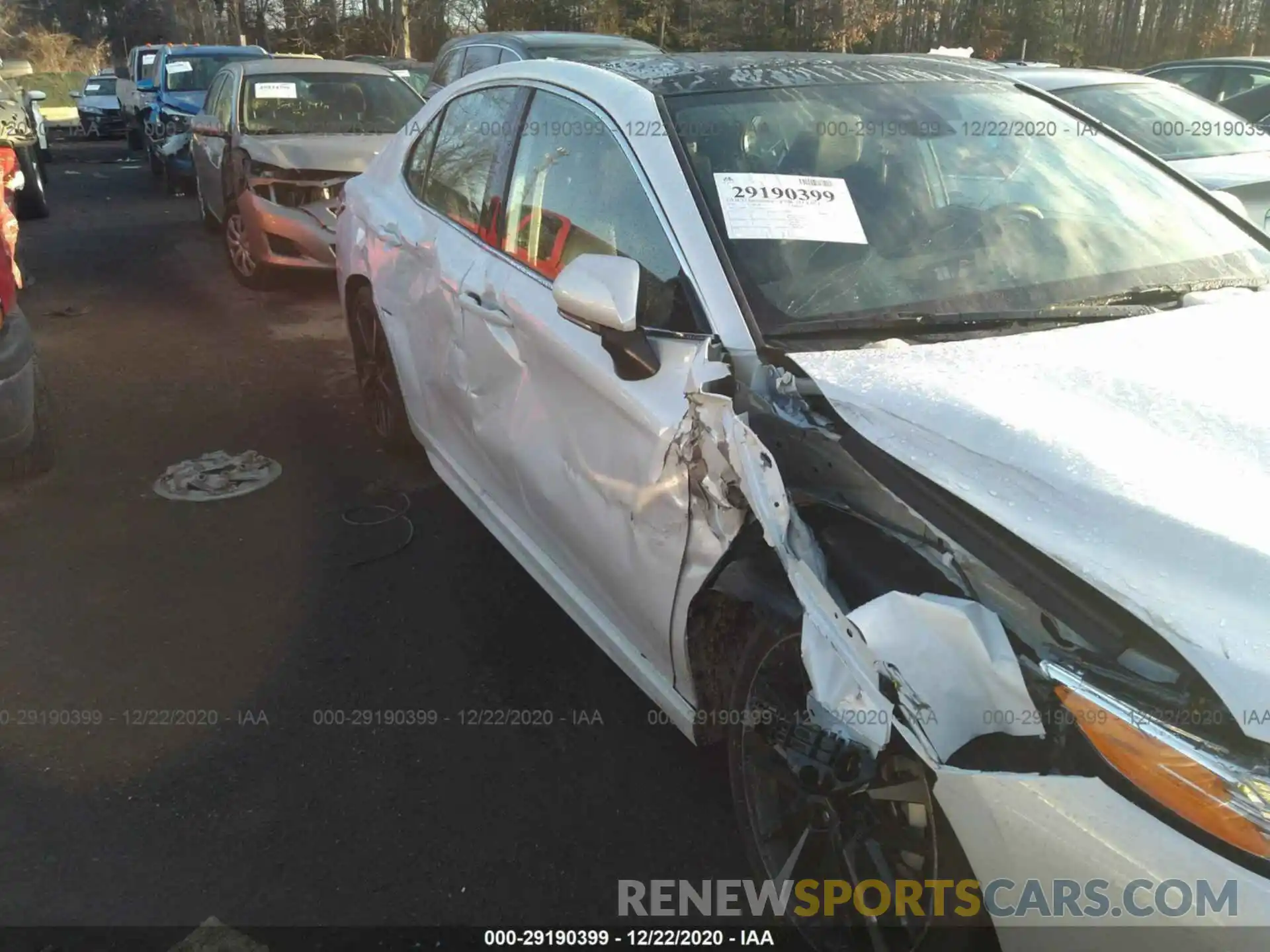 6 Photograph of a damaged car 4T1K61AK7LU998606 TOYOTA CAMRY 2020