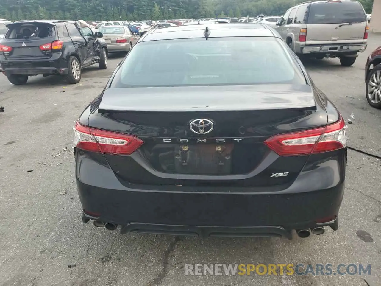 6 Photograph of a damaged car 4T1K61AK8LU313822 TOYOTA CAMRY 2020
