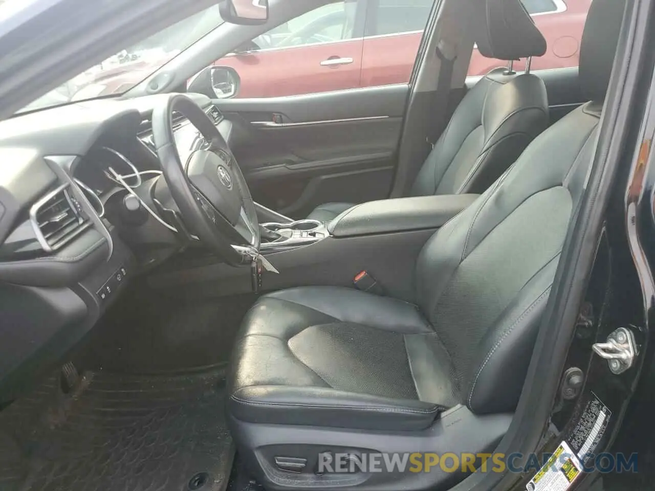 7 Photograph of a damaged car 4T1K61AK8LU313822 TOYOTA CAMRY 2020
