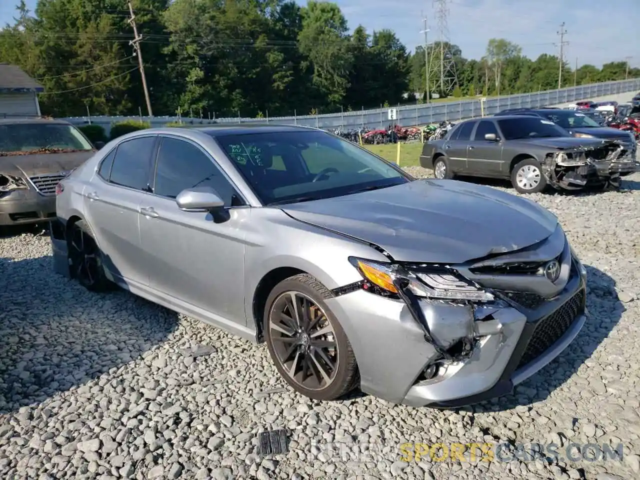 1 Photograph of a damaged car 4T1K61AK8LU322231 TOYOTA CAMRY 2020