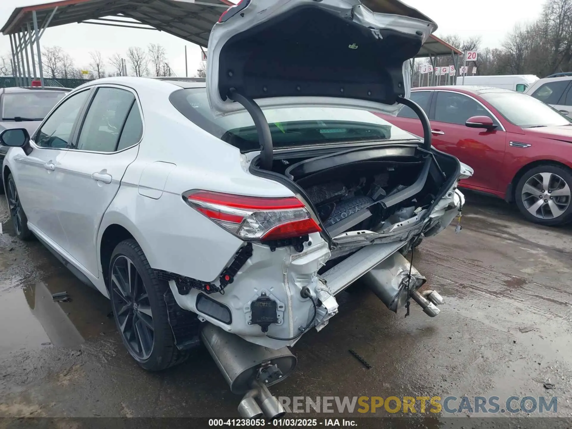 6 Photograph of a damaged car 4T1K61AK8LU335352 TOYOTA CAMRY 2020