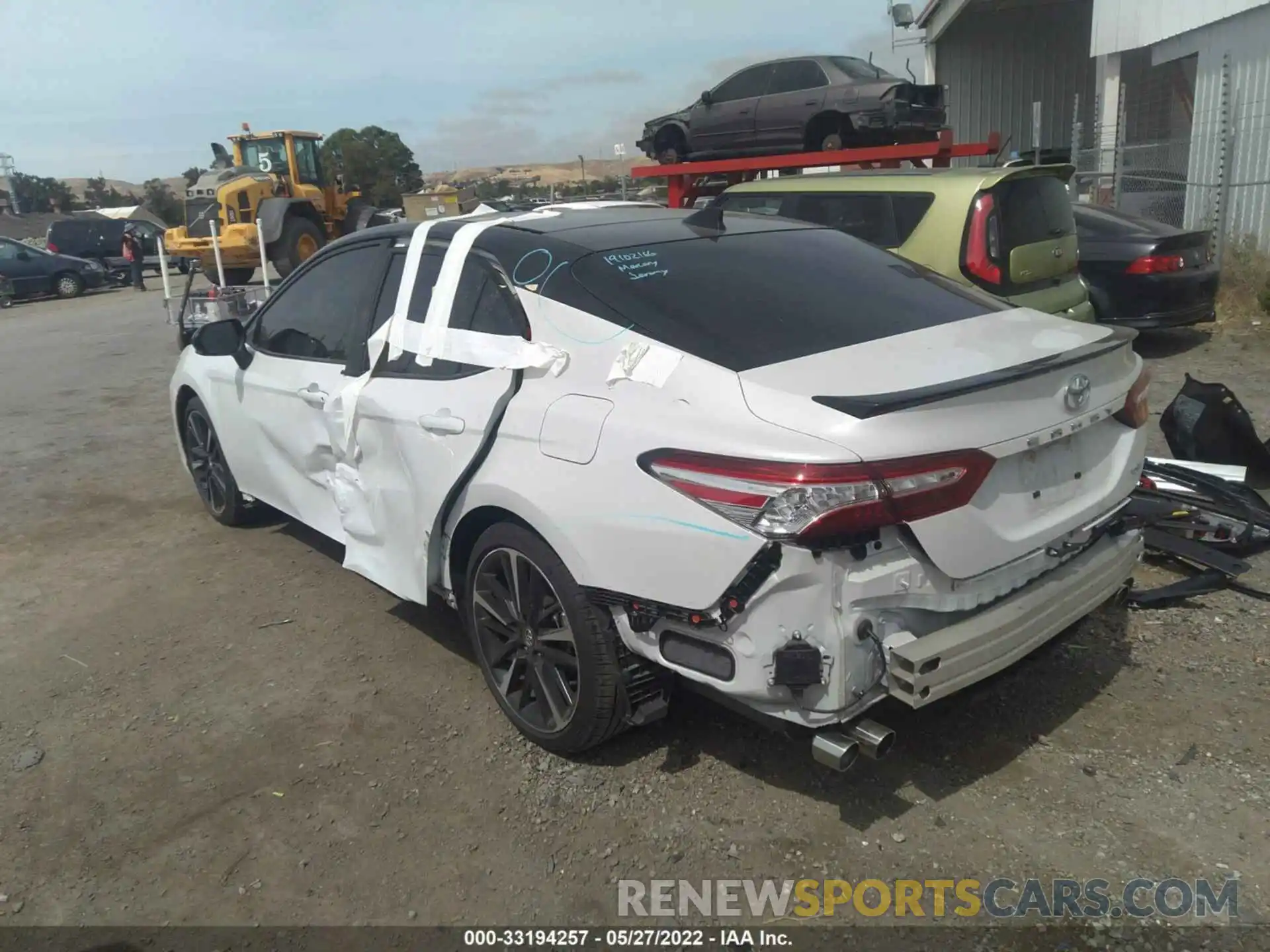 3 Photograph of a damaged car 4T1K61AK8LU335481 TOYOTA CAMRY 2020