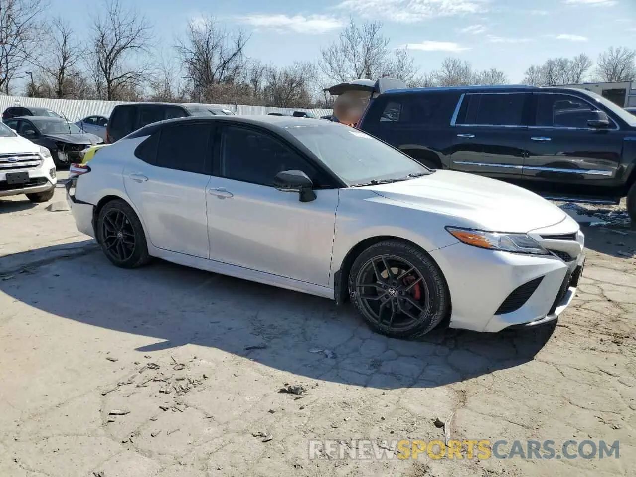 4 Photograph of a damaged car 4T1K61AK8LU363846 TOYOTA CAMRY 2020