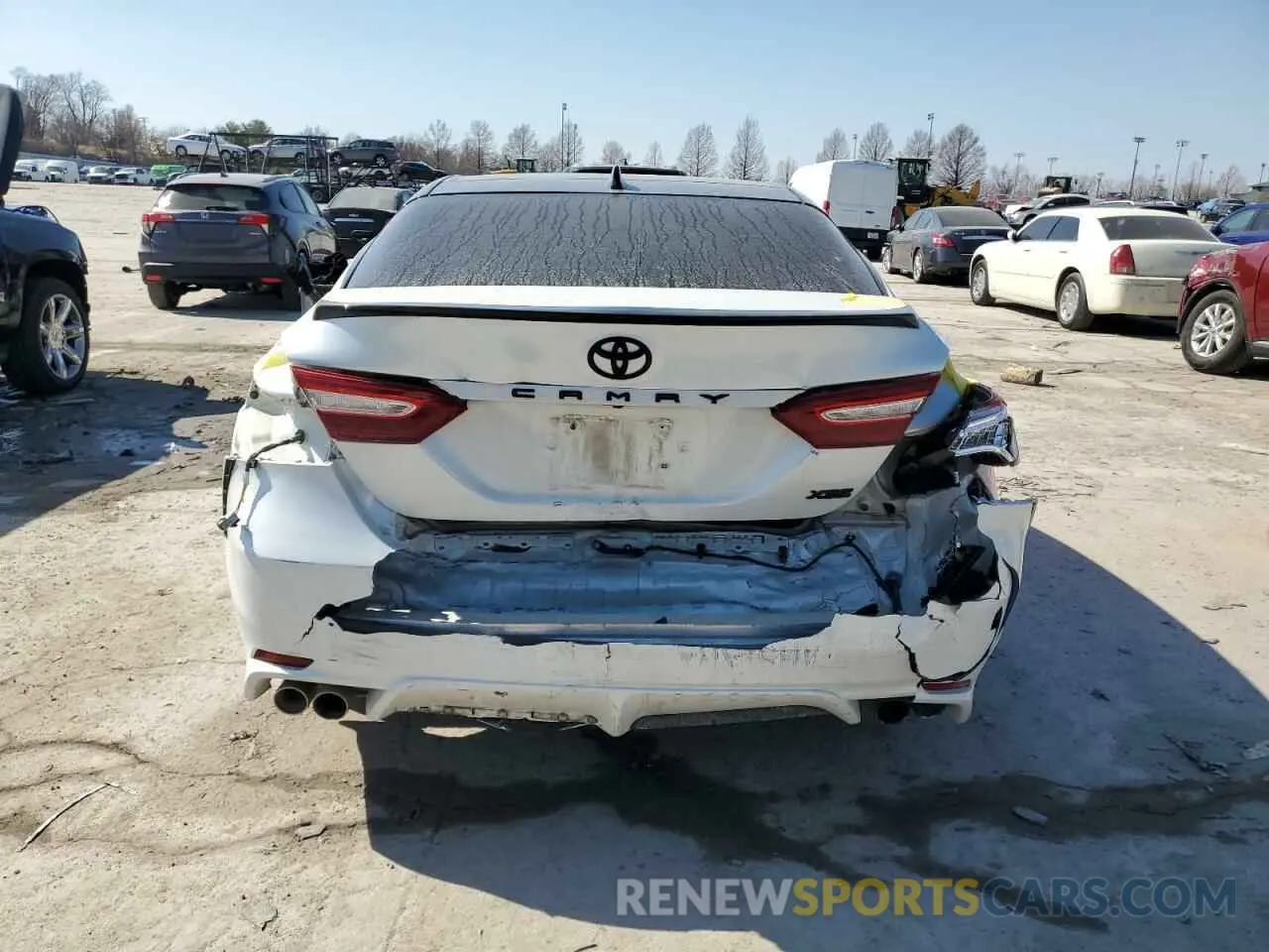 6 Photograph of a damaged car 4T1K61AK8LU363846 TOYOTA CAMRY 2020
