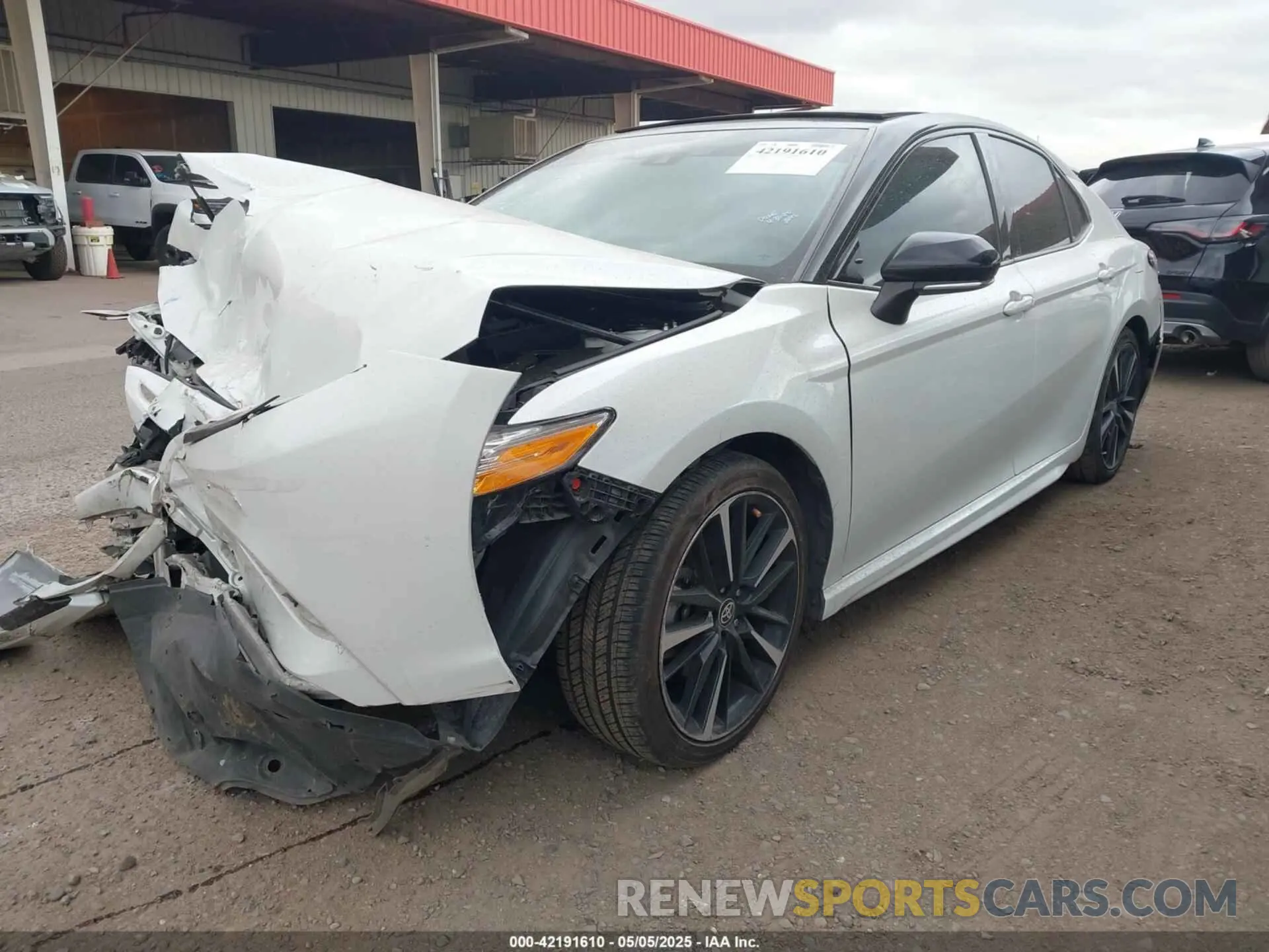 2 Photograph of a damaged car 4T1K61AK8LU380498 TOYOTA CAMRY 2020