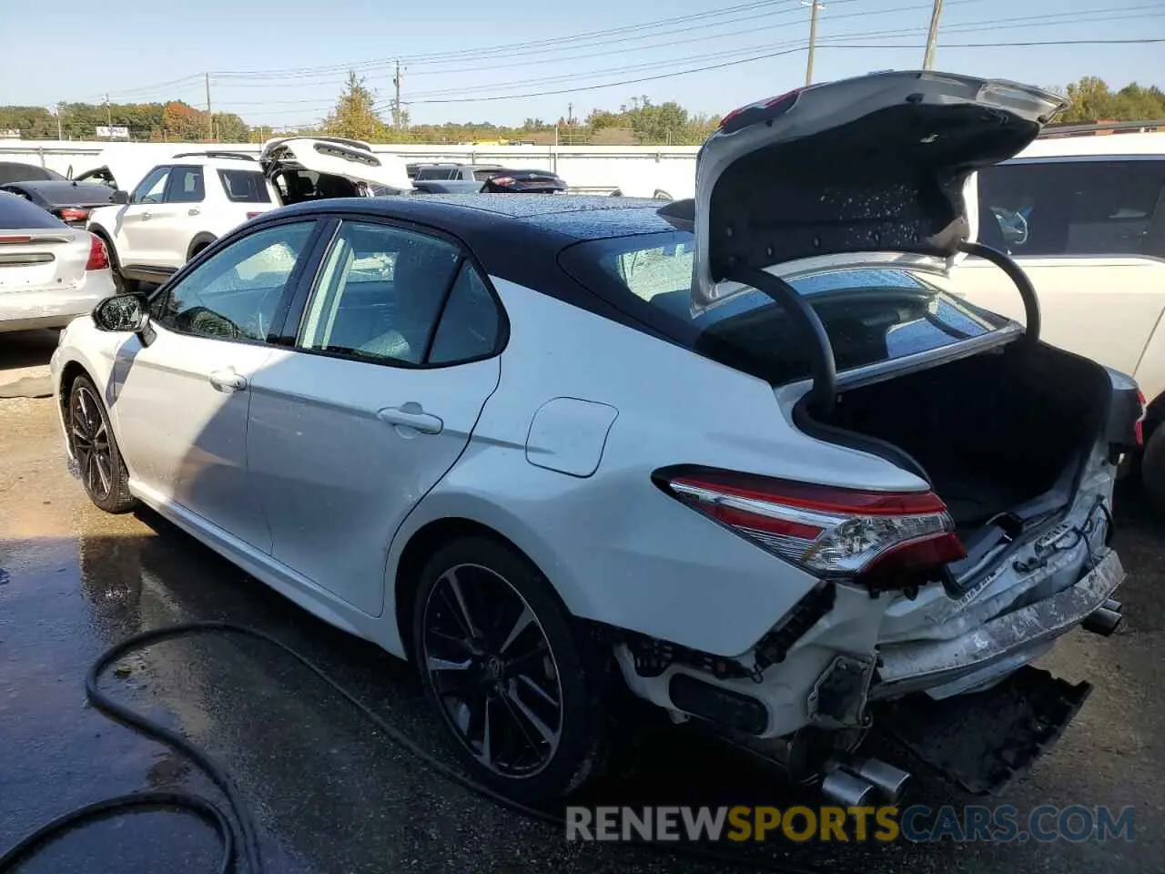 2 Photograph of a damaged car 4T1K61AK8LU382011 TOYOTA CAMRY 2020