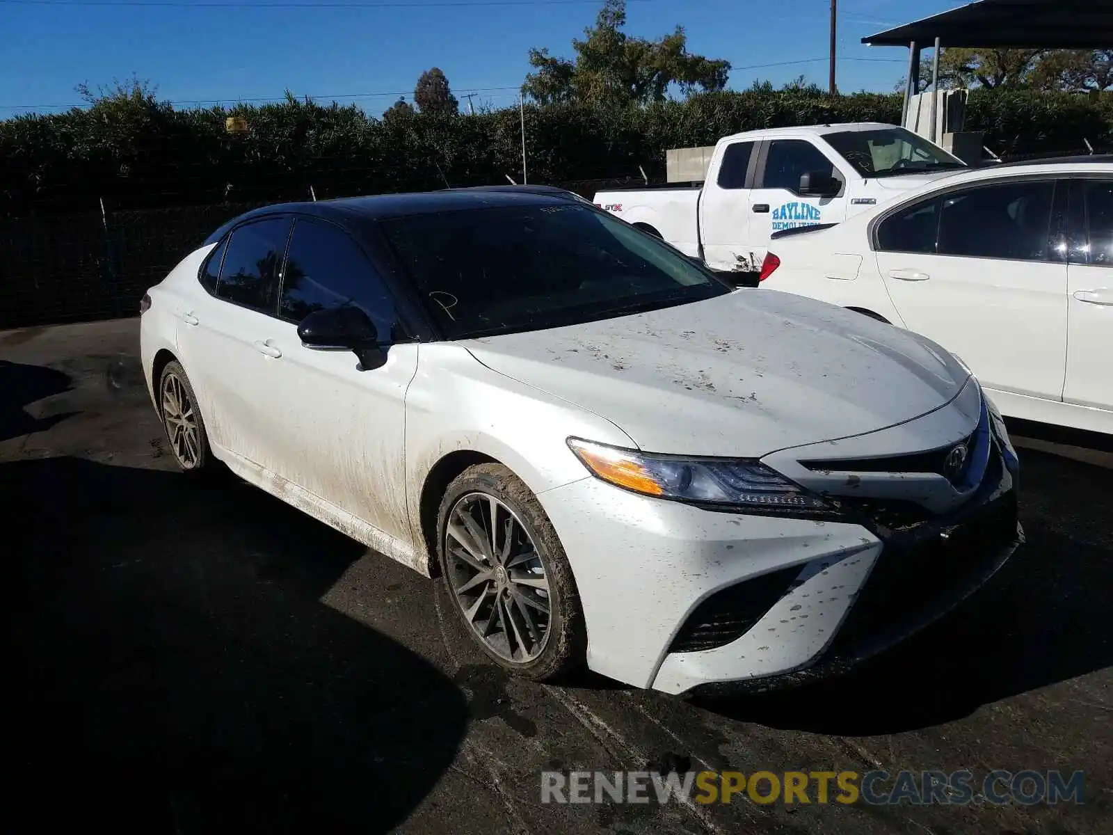 1 Photograph of a damaged car 4T1K61AK8LU382459 TOYOTA CAMRY 2020