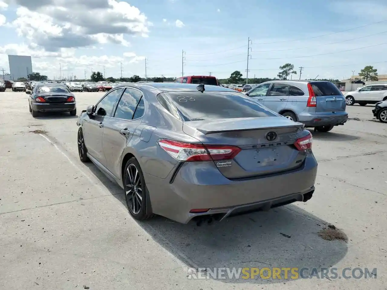 3 Photograph of a damaged car 4T1K61AK8LU390402 TOYOTA CAMRY 2020