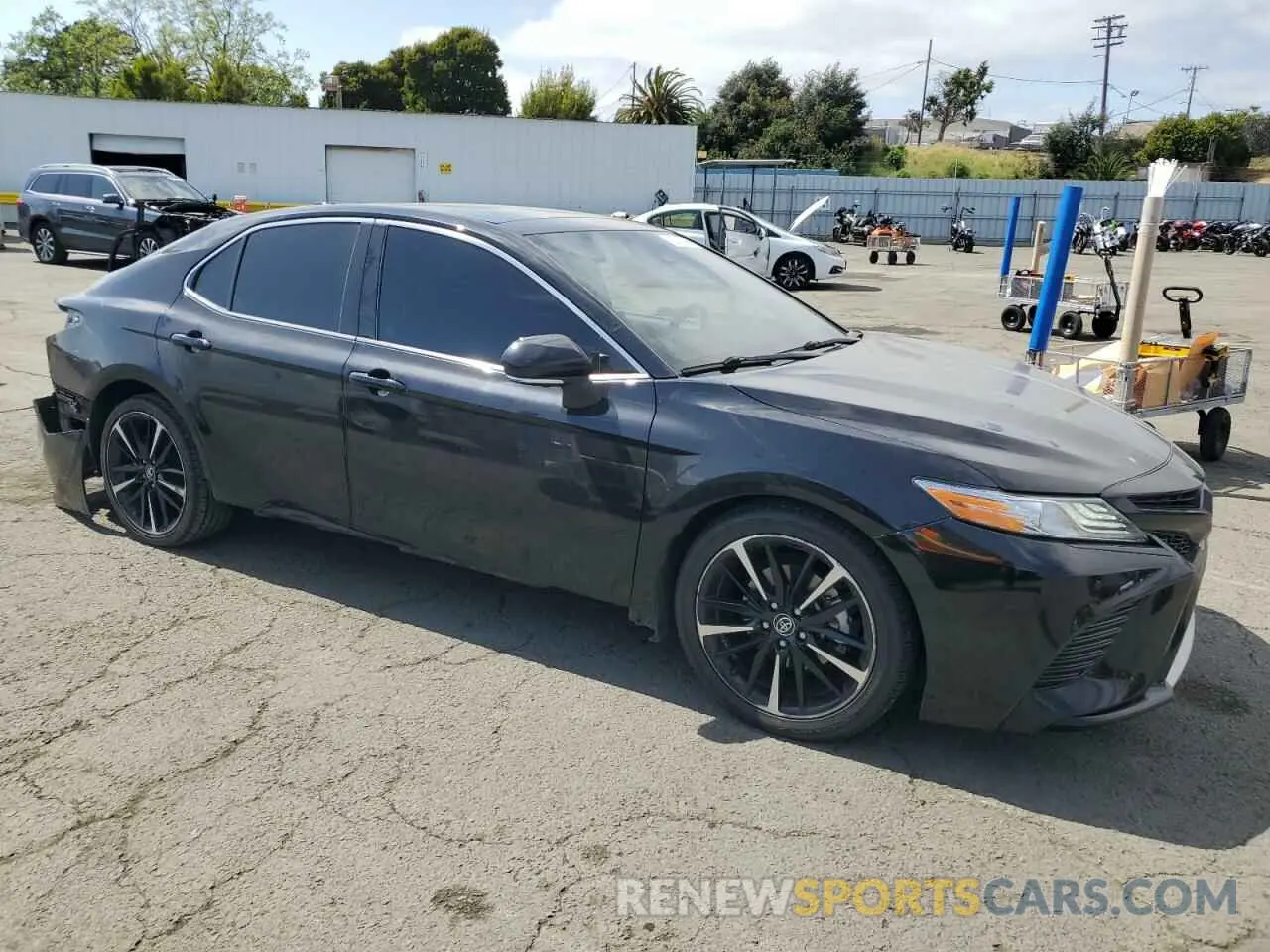 4 Photograph of a damaged car 4T1K61AK8LU863358 TOYOTA CAMRY 2020