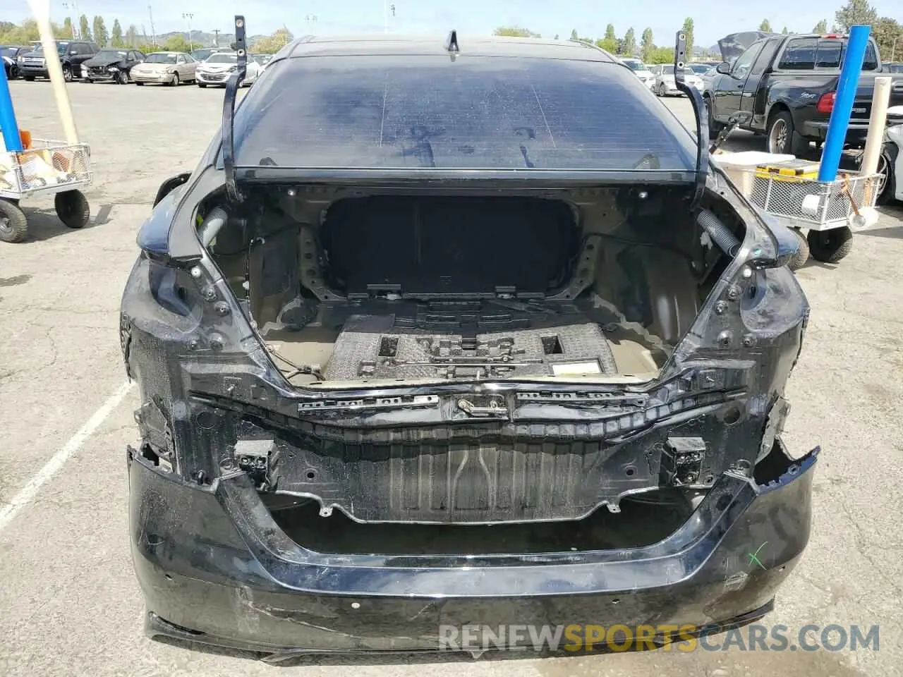 6 Photograph of a damaged car 4T1K61AK8LU863358 TOYOTA CAMRY 2020