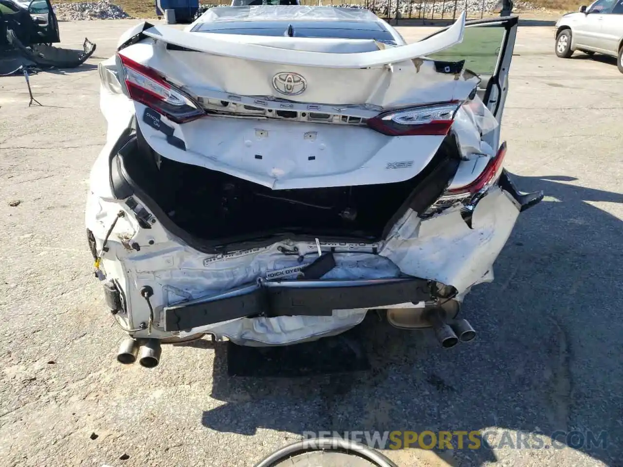 9 Photograph of a damaged car 4T1K61AK8LU910629 TOYOTA CAMRY 2020