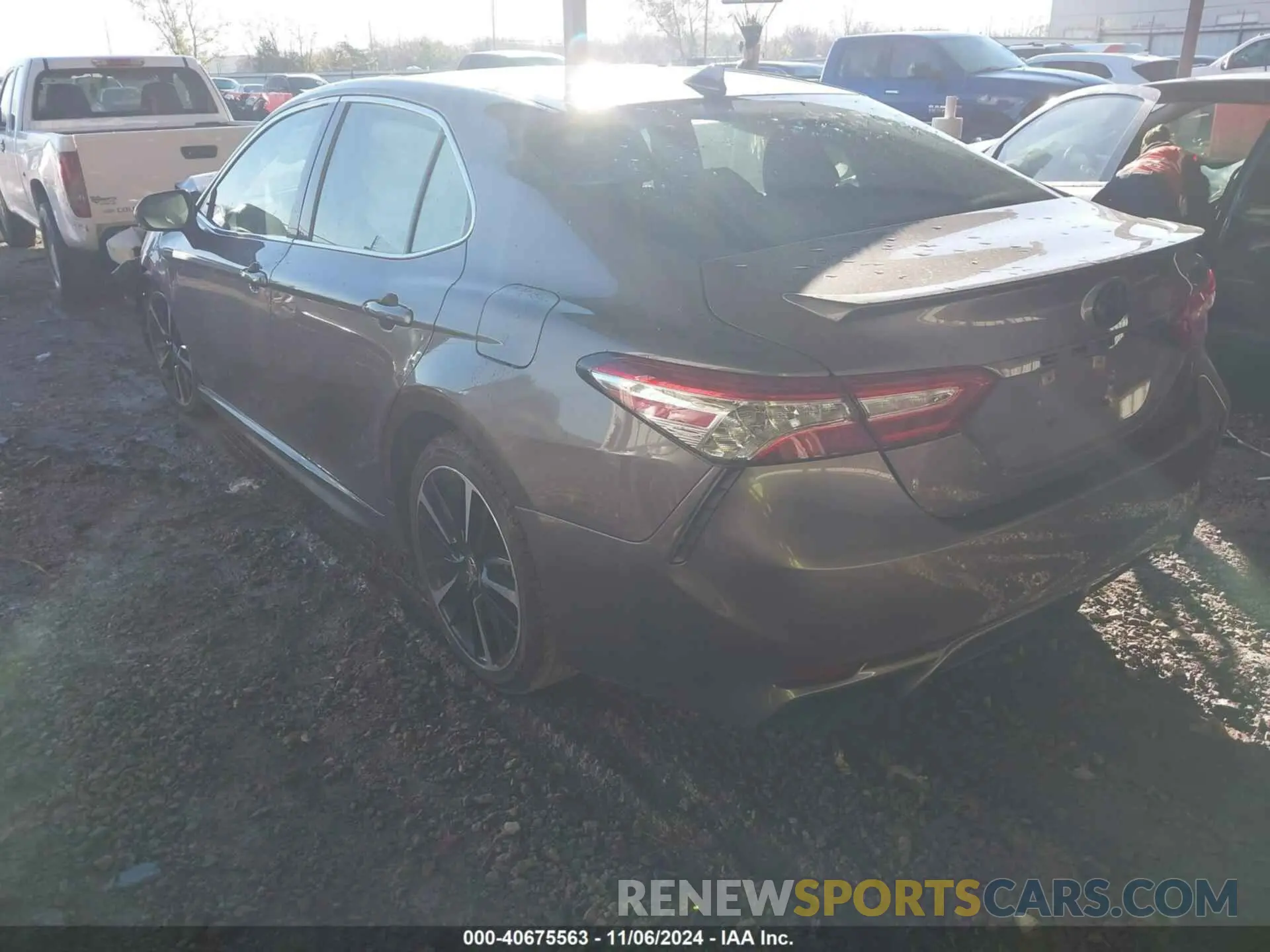 3 Photograph of a damaged car 4T1K61AK8LU919380 TOYOTA CAMRY 2020