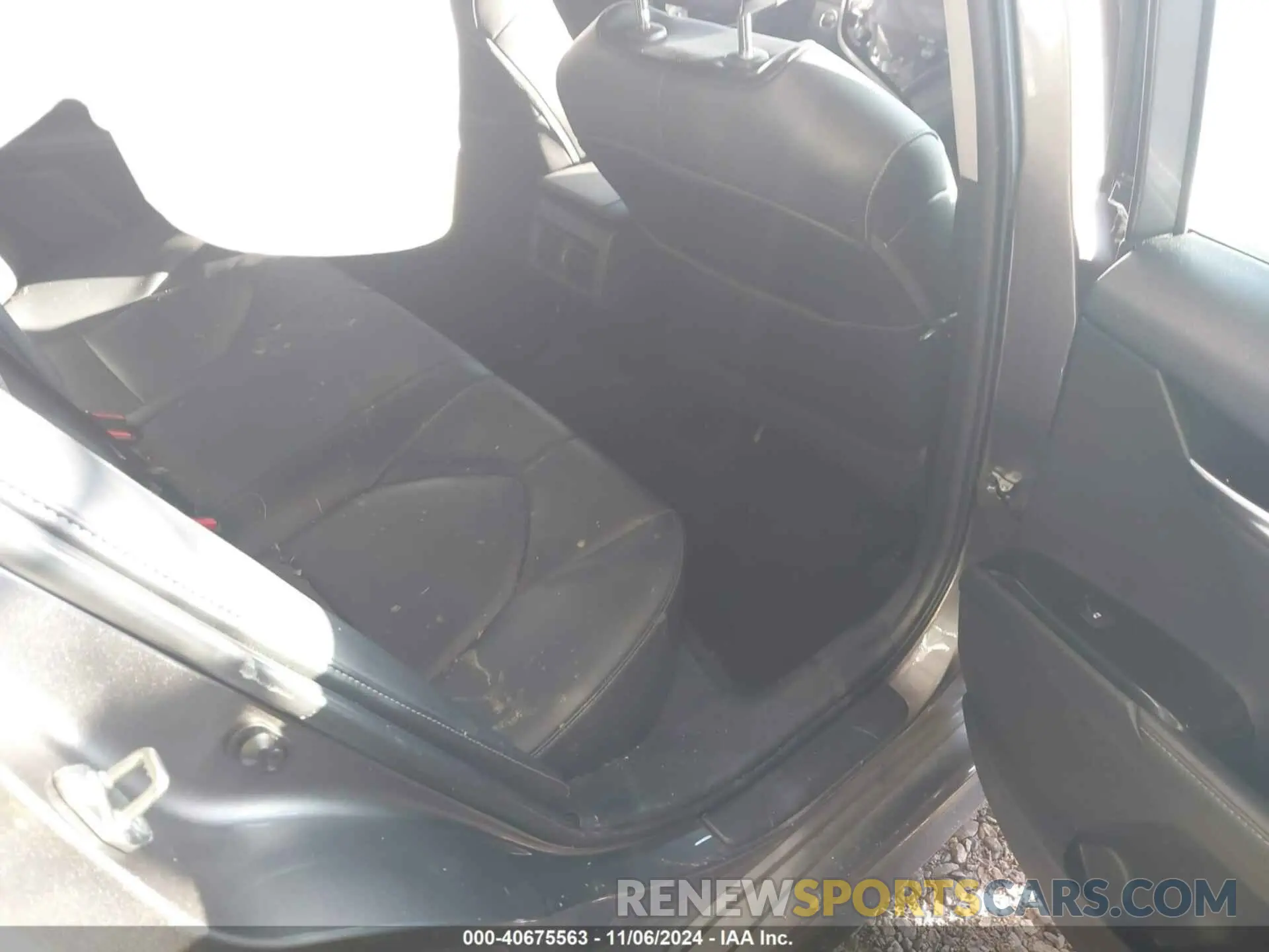 8 Photograph of a damaged car 4T1K61AK8LU919380 TOYOTA CAMRY 2020