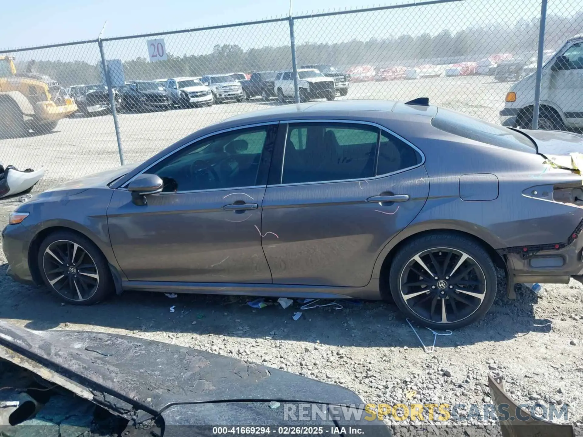 15 Photograph of a damaged car 4T1K61AK8LU955280 TOYOTA CAMRY 2020