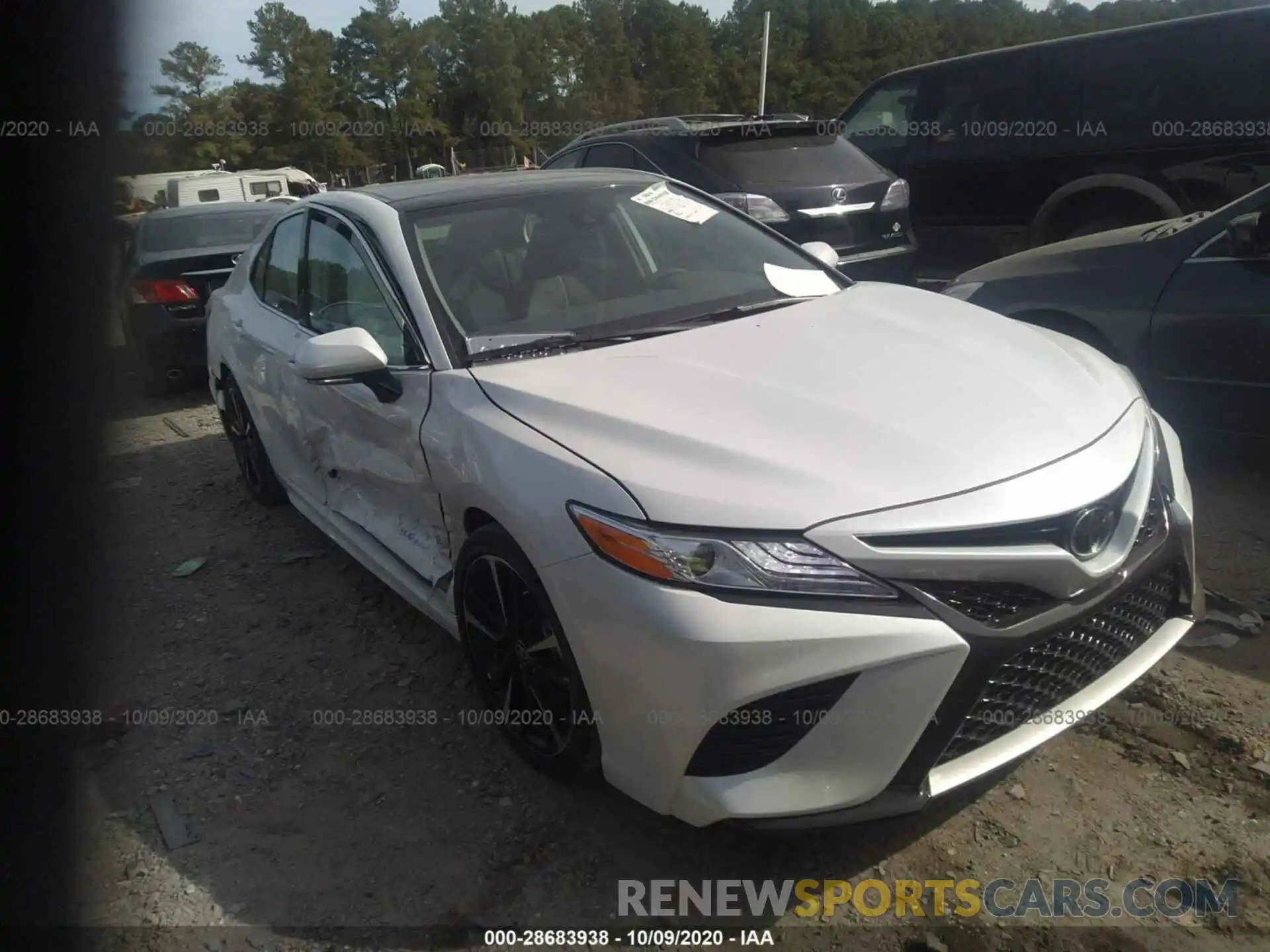 1 Photograph of a damaged car 4T1K61AK8LU970944 TOYOTA CAMRY 2020