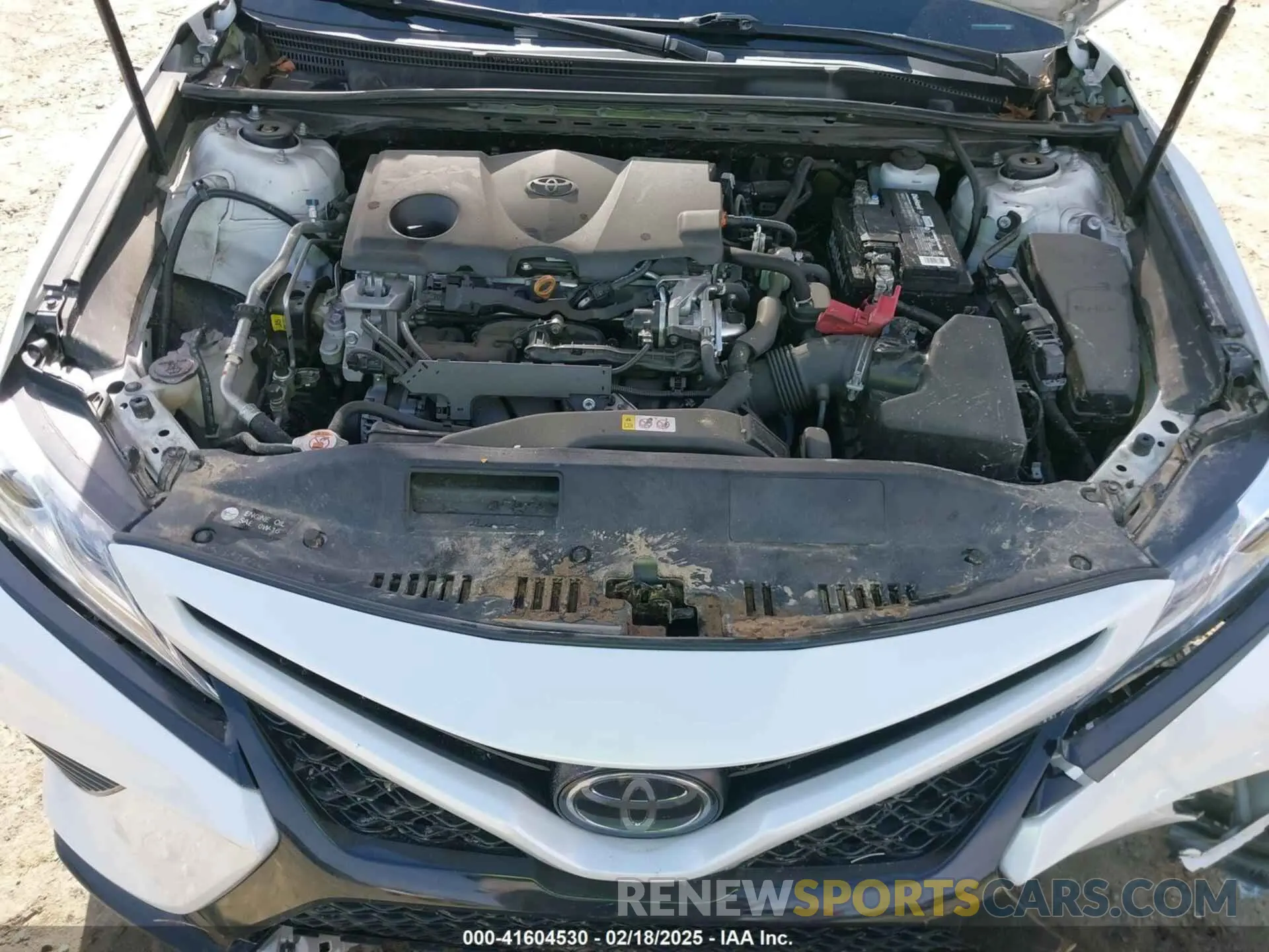 10 Photograph of a damaged car 4T1K61AK8LU987937 TOYOTA CAMRY 2020