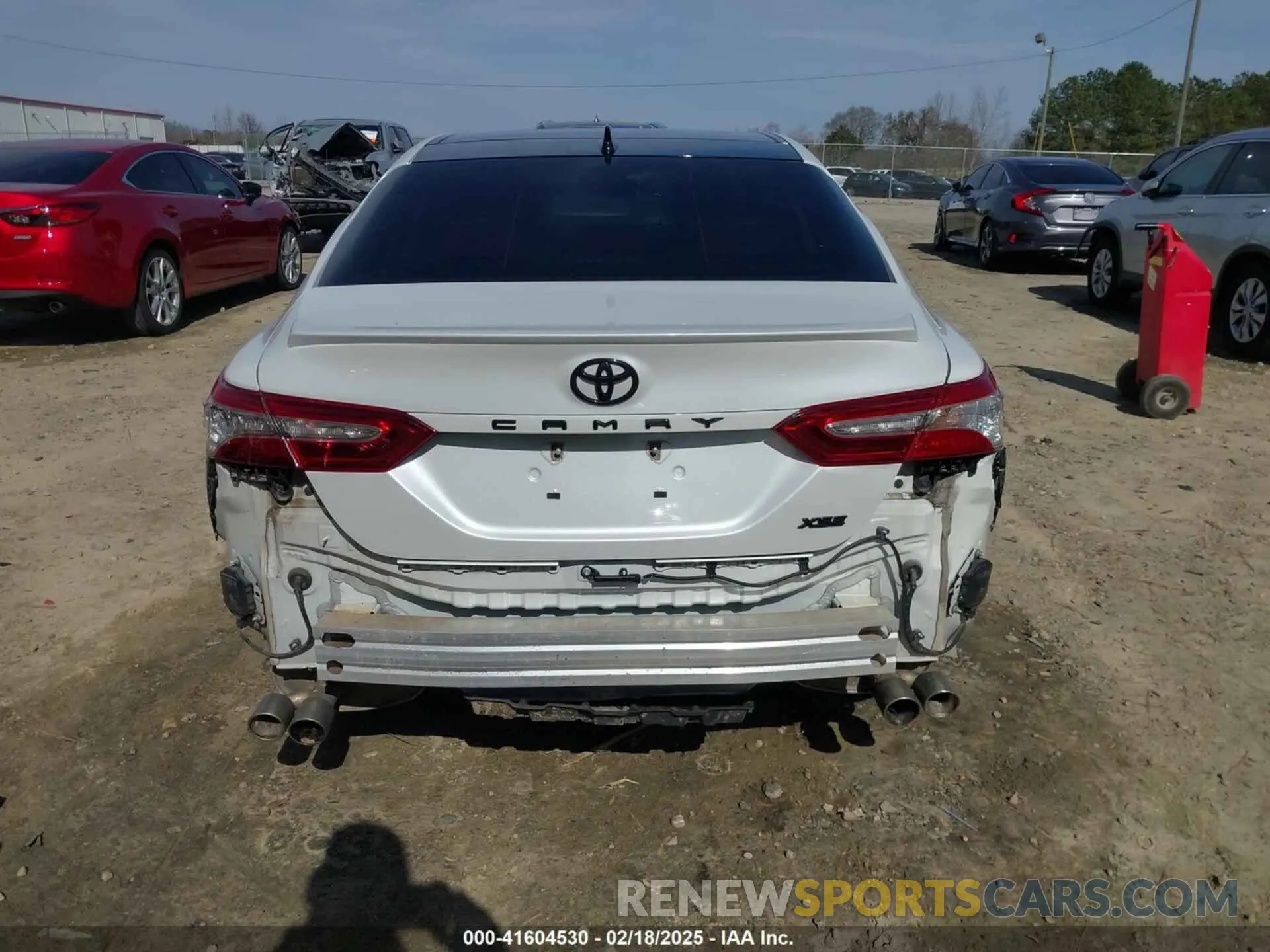 6 Photograph of a damaged car 4T1K61AK8LU987937 TOYOTA CAMRY 2020