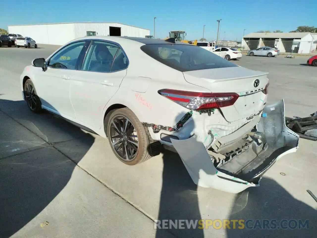 3 Photograph of a damaged car 4T1K61AK8LU987968 TOYOTA CAMRY 2020