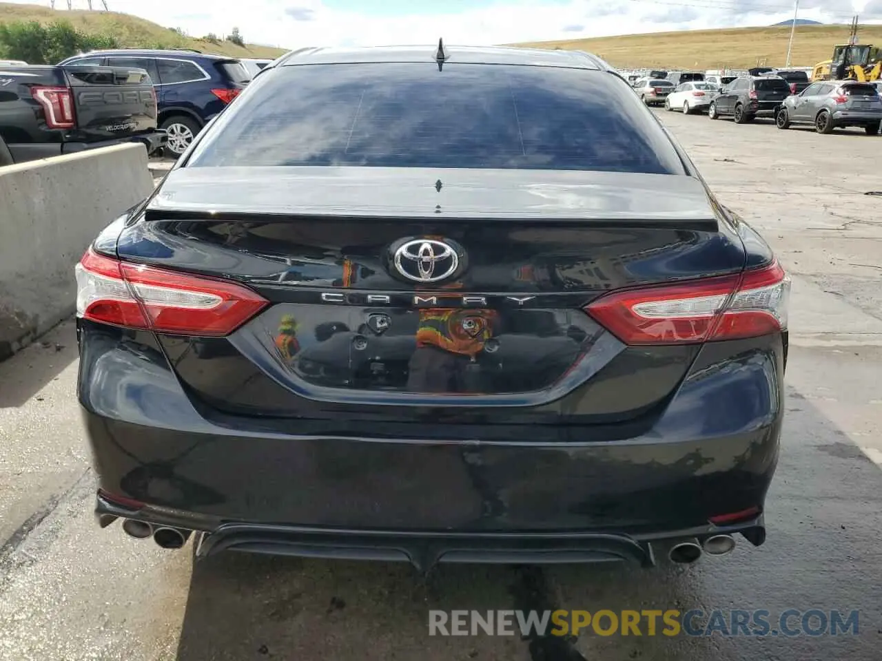 6 Photograph of a damaged car 4T1K61AK9LU300884 TOYOTA CAMRY 2020