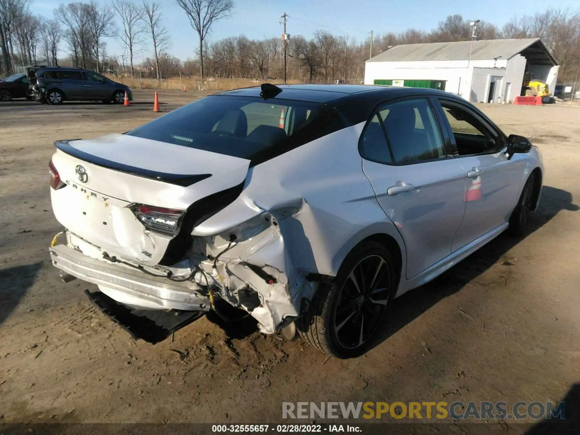 4 Photograph of a damaged car 4T1K61AK9LU302778 TOYOTA CAMRY 2020