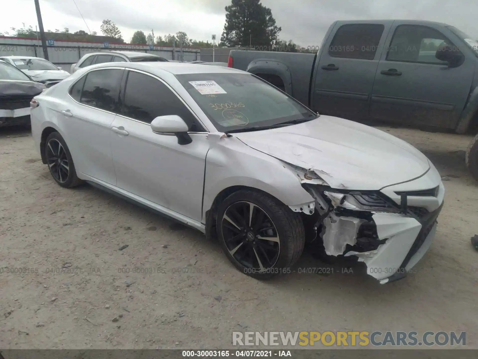 1 Photograph of a damaged car 4T1K61AK9LU311772 TOYOTA CAMRY 2020