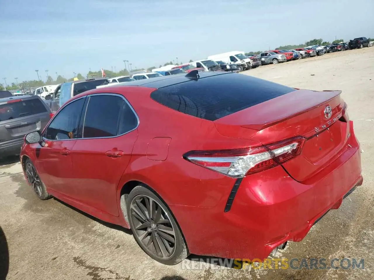 2 Photograph of a damaged car 4T1K61AK9LU315403 TOYOTA CAMRY 2020