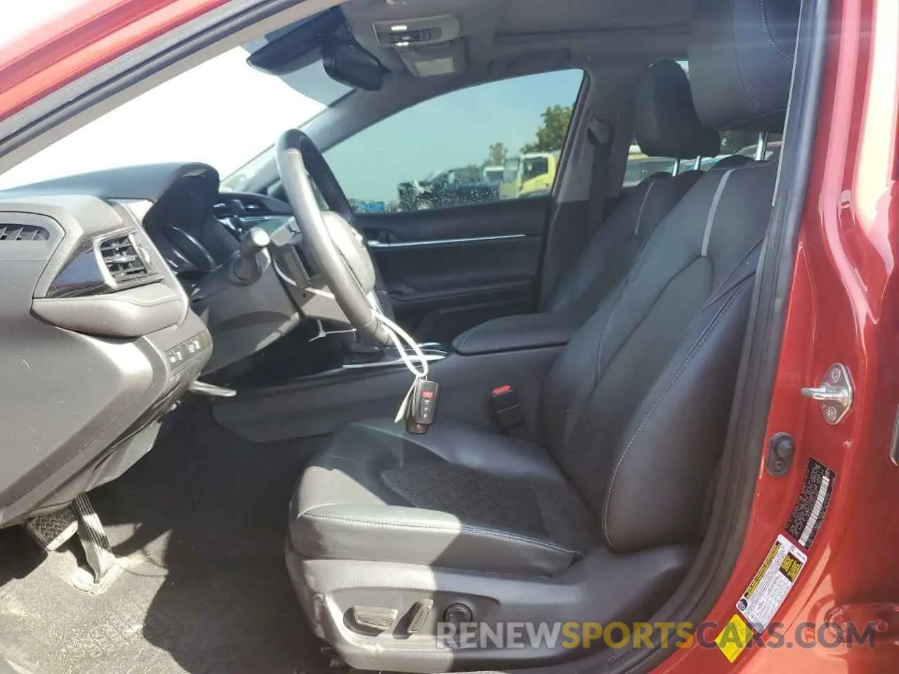 7 Photograph of a damaged car 4T1K61AK9LU315403 TOYOTA CAMRY 2020