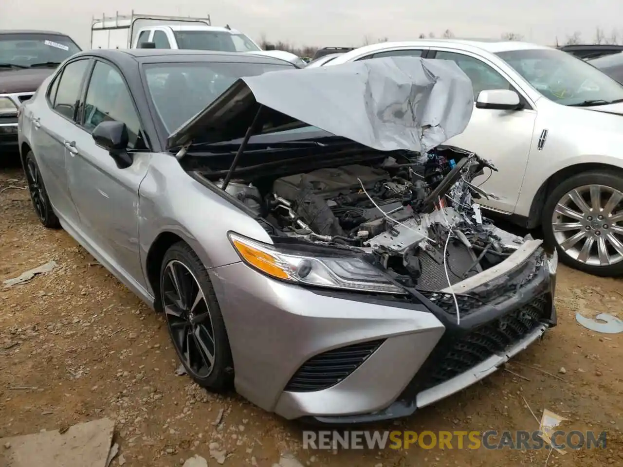 1 Photograph of a damaged car 4T1K61AK9LU315725 TOYOTA CAMRY 2020