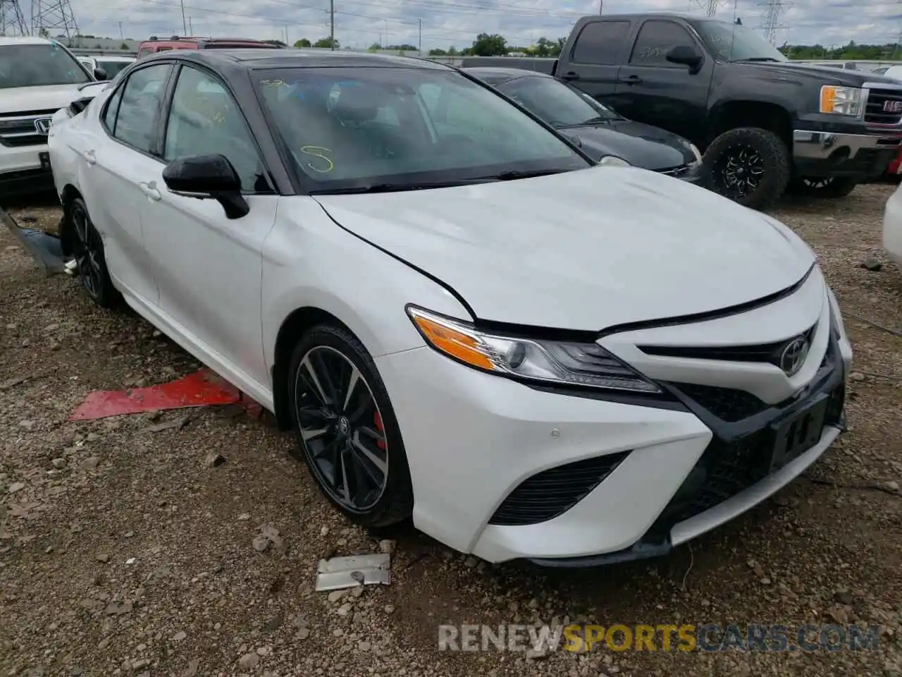 1 Photograph of a damaged car 4T1K61AK9LU319337 TOYOTA CAMRY 2020